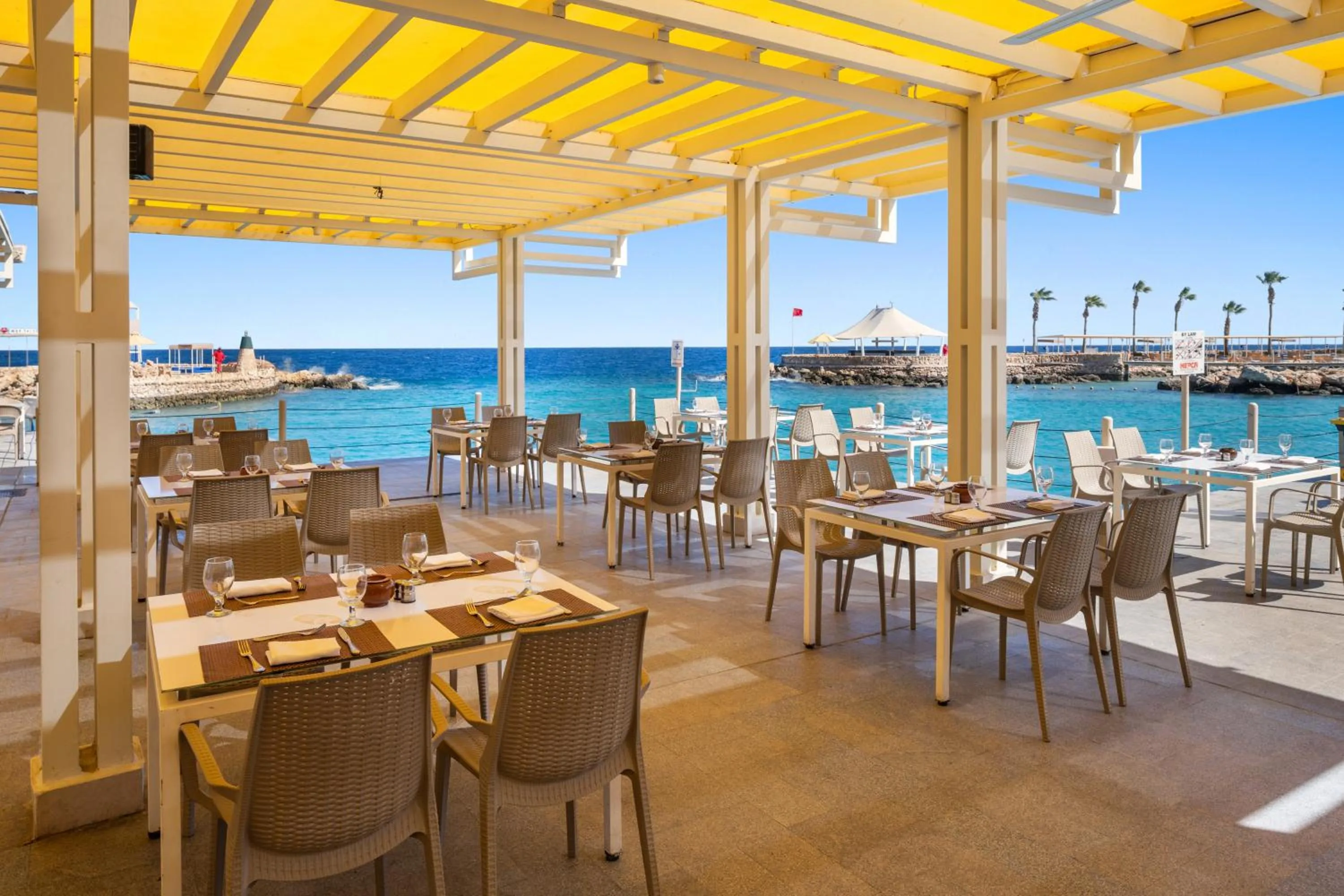 Restaurant/places to eat in Pickalbatros Citadel Resort Sahl Hasheesh