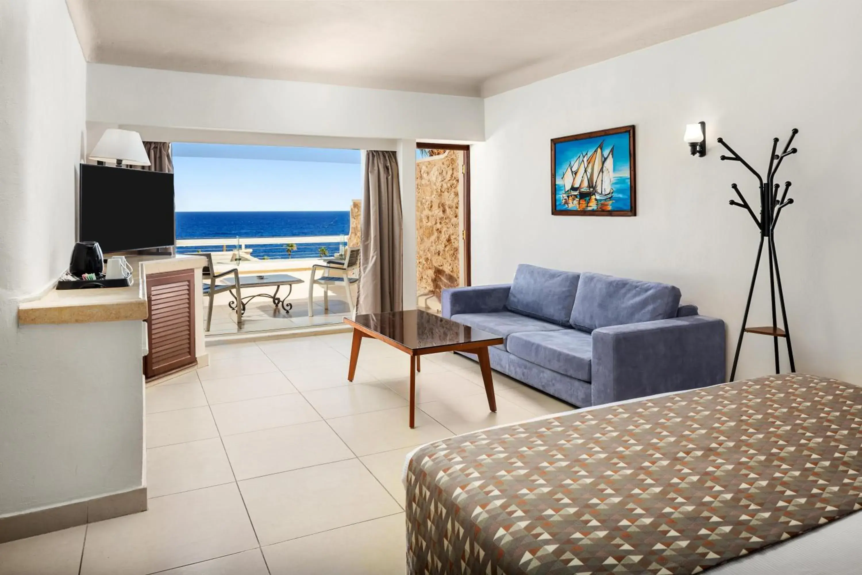 Honeymoon Room in Pickalbatros Citadel Resort Sahl Hasheesh Honeymoon Room in Pickalbatros Citadel Resort Sahl Hasheesh