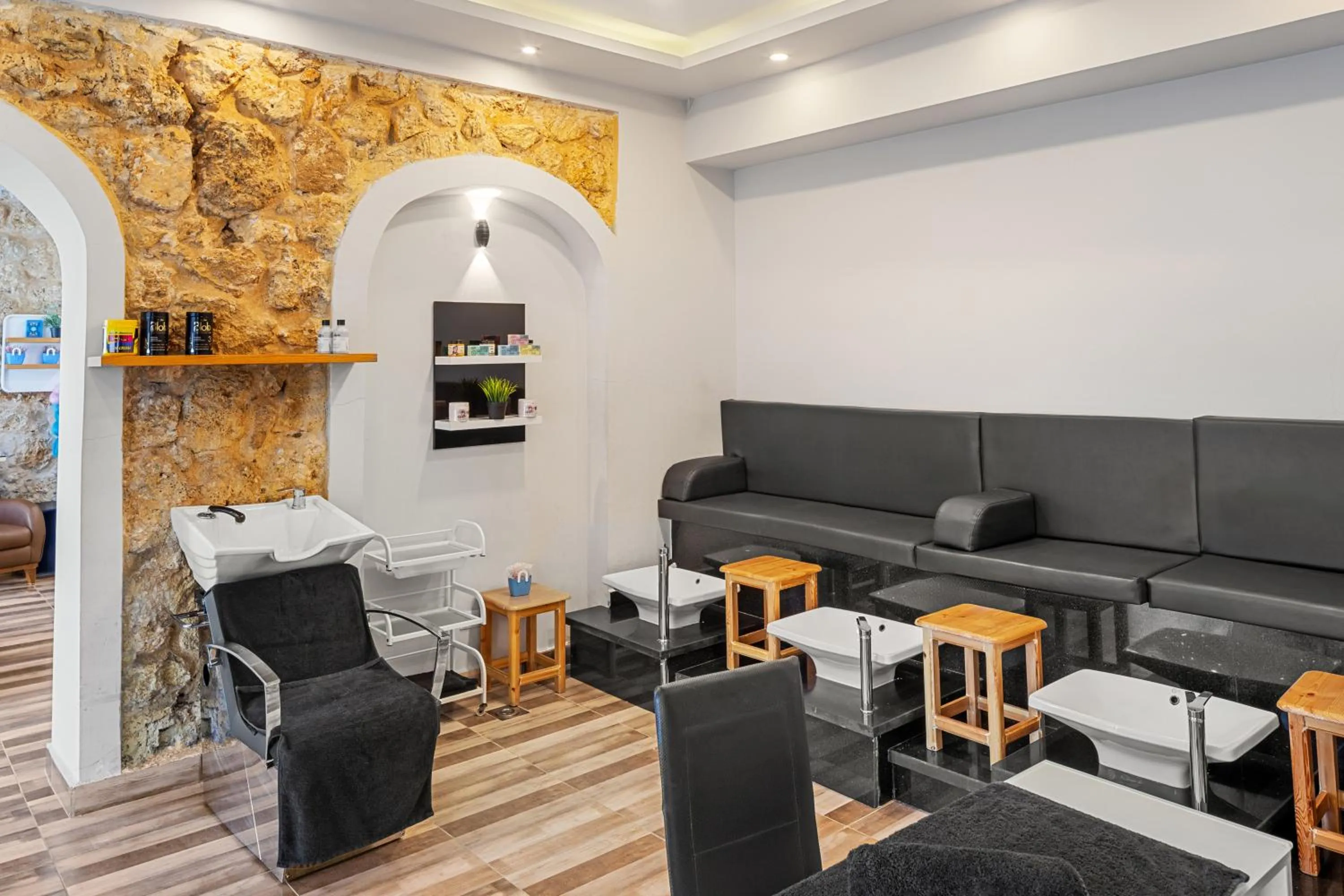 hair dresser in Pickalbatros Citadel Resort Sahl Hasheesh