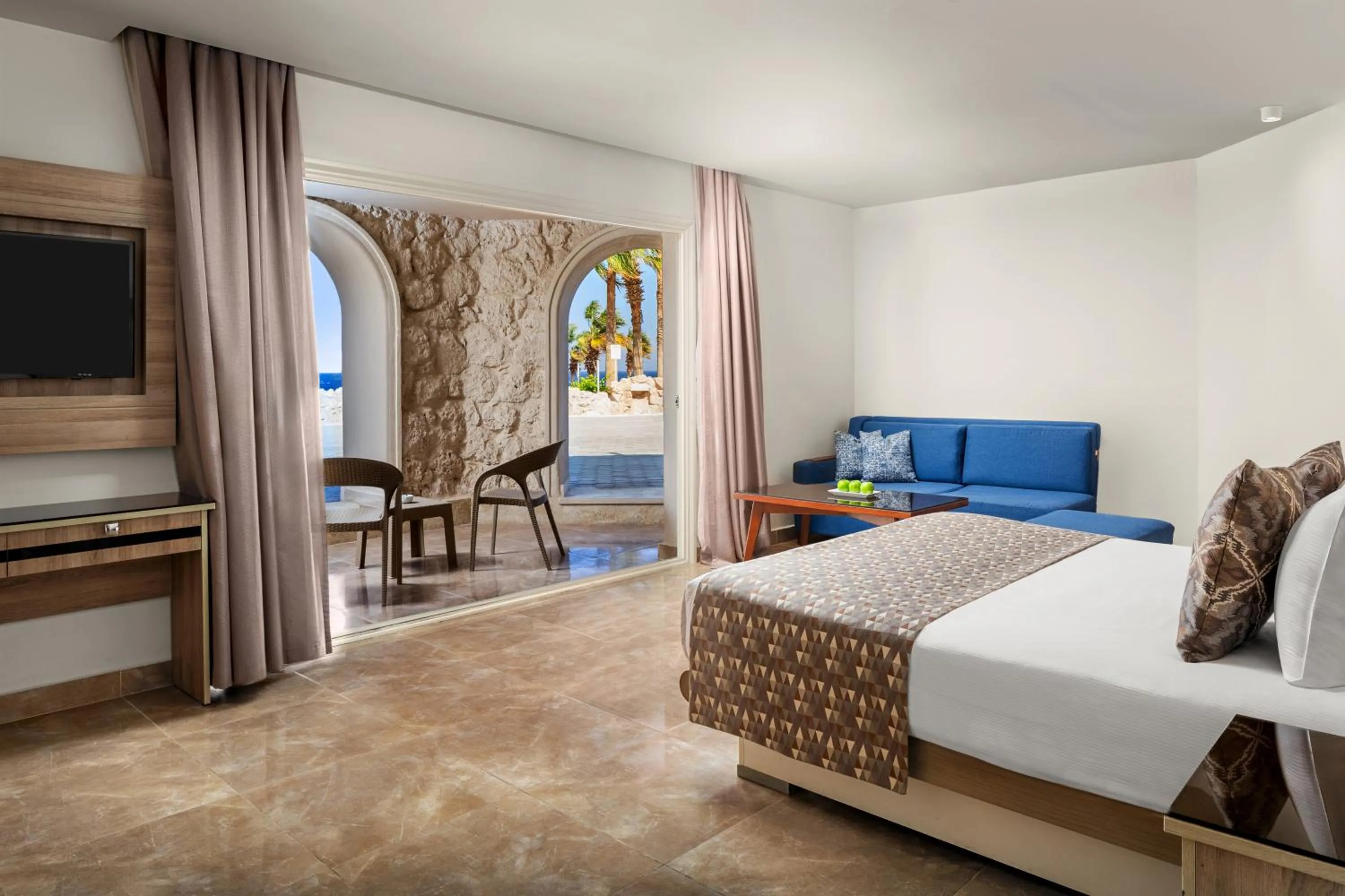 Bed in Pickalbatros Citadel Resort Sahl Hasheesh