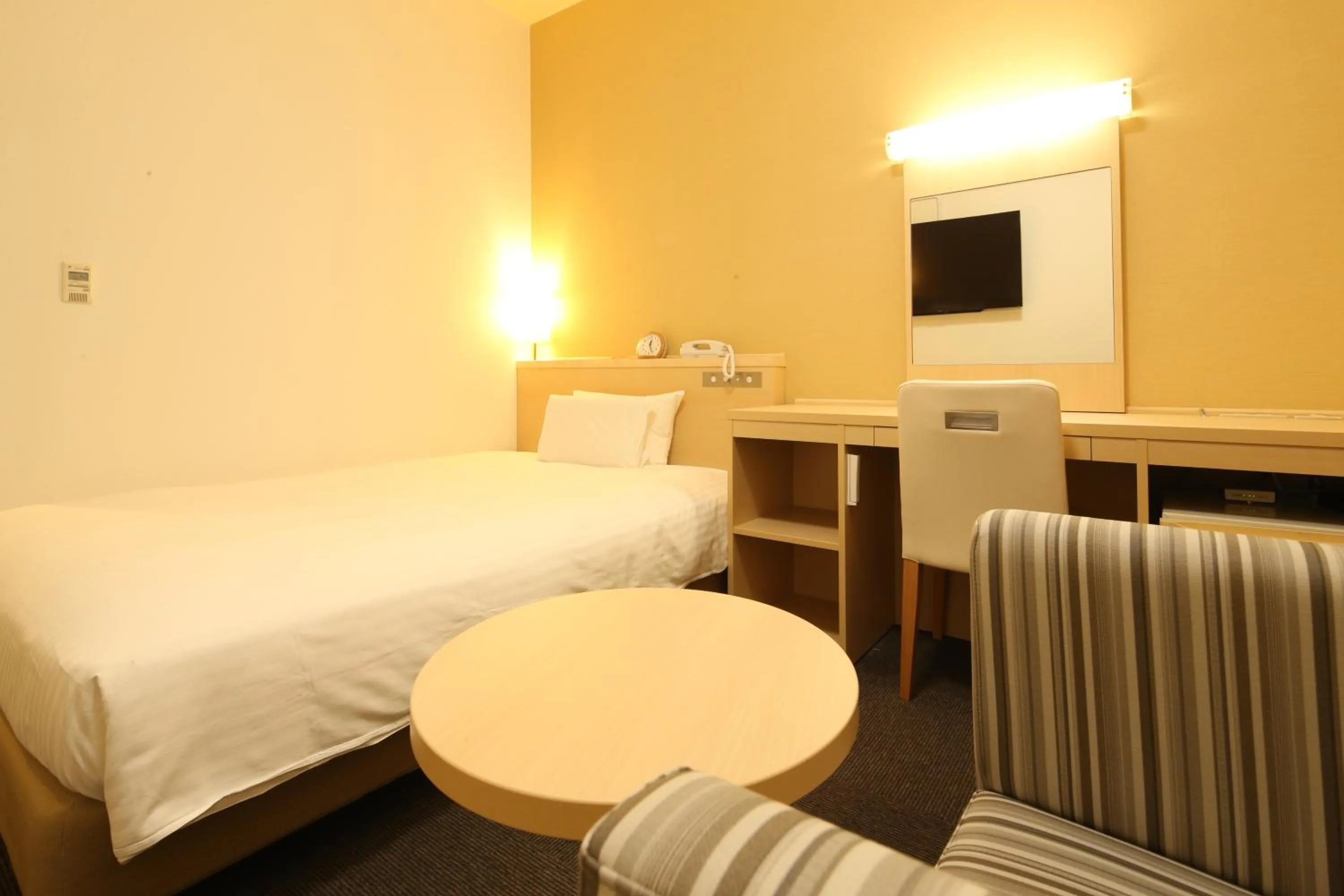 Bed in AB Hotel Mikawa Anjo Honkan