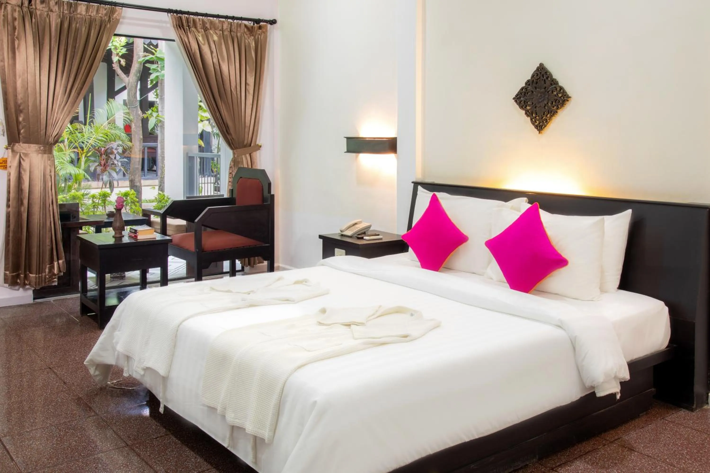 View (from property/room), Bed in The Oasis Harbor