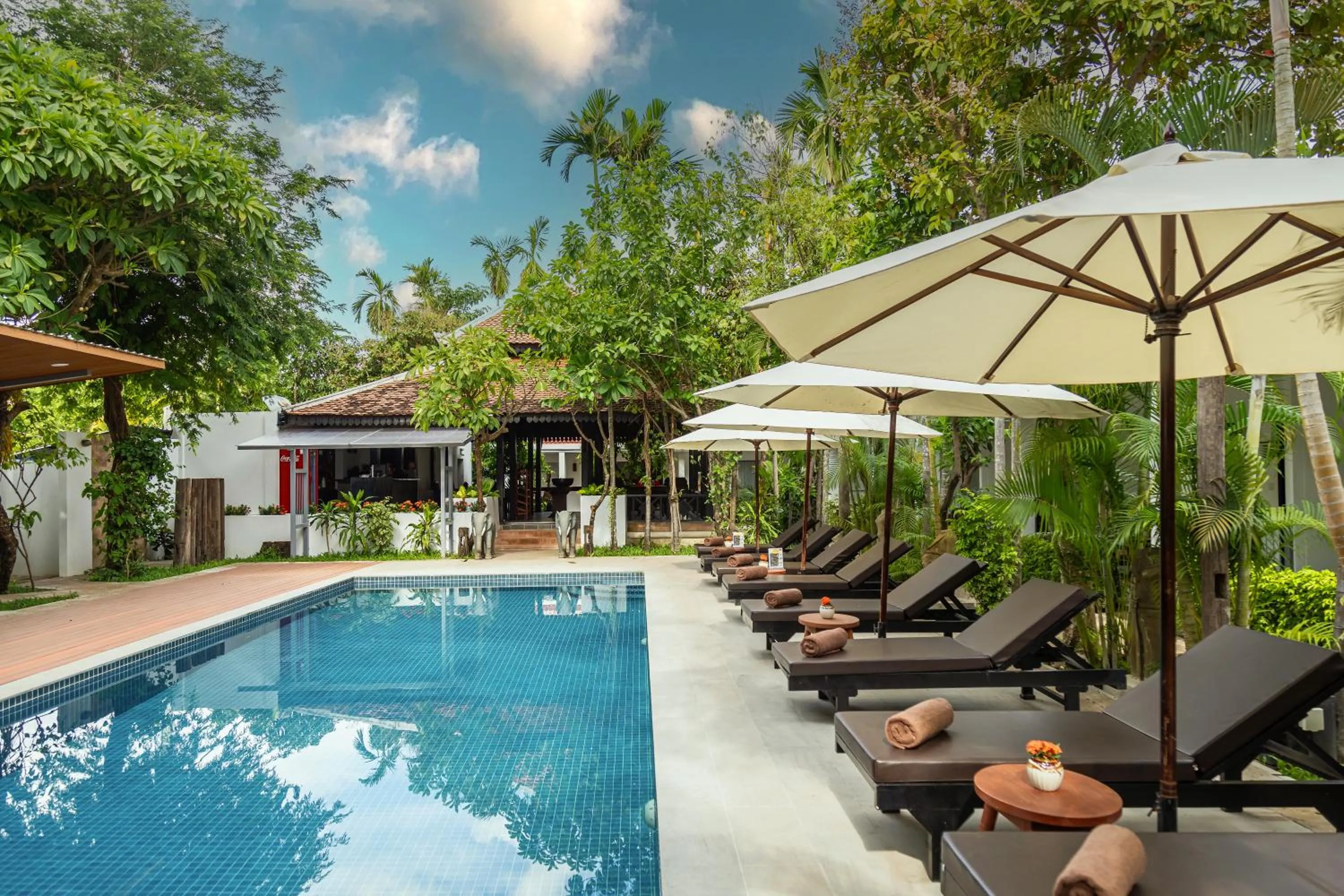Swimming pool in The Oasis Harbor