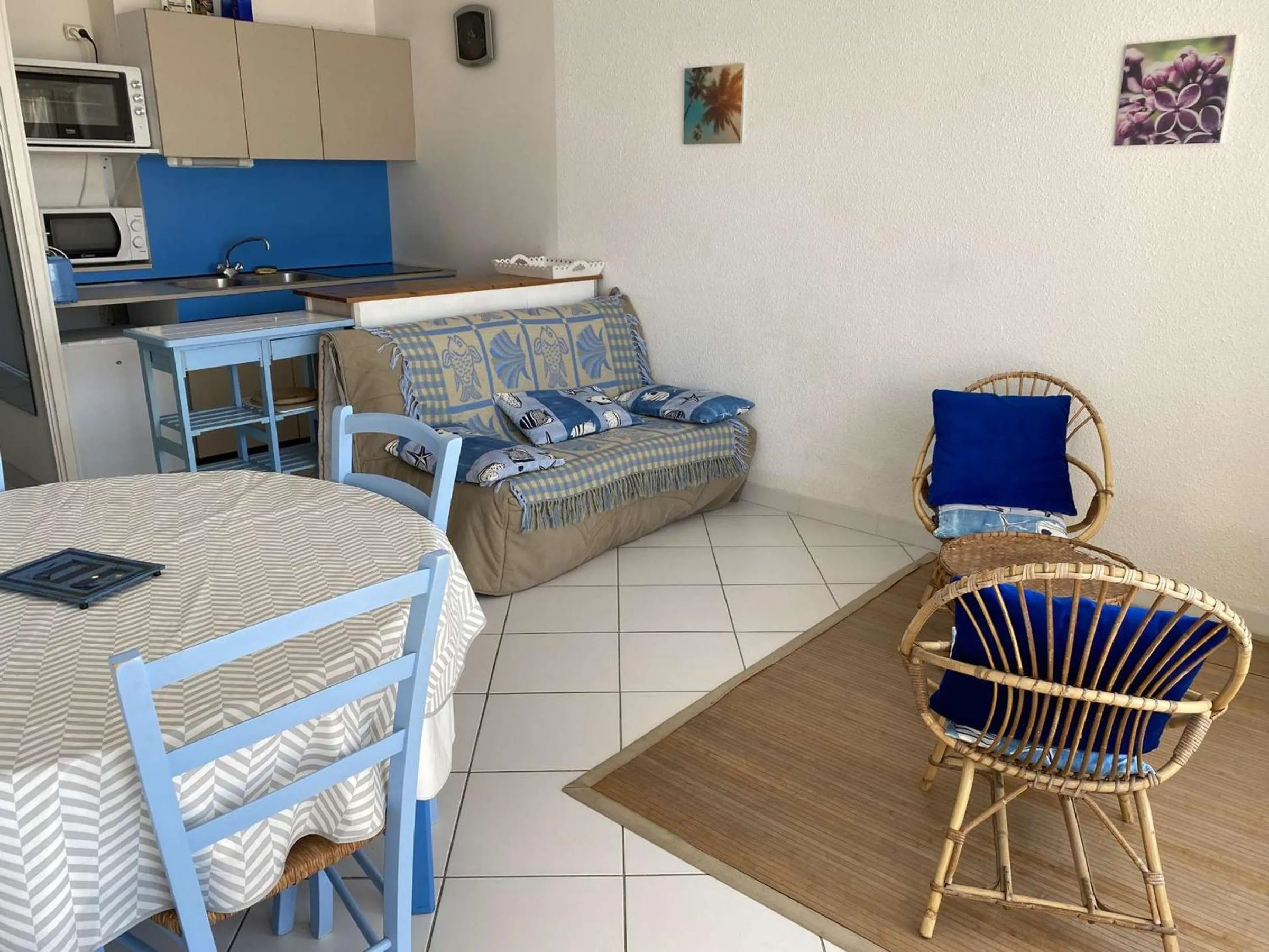 Appartement 2 pièces avec piscine et parking à Port Camargue - FR-1-250-113