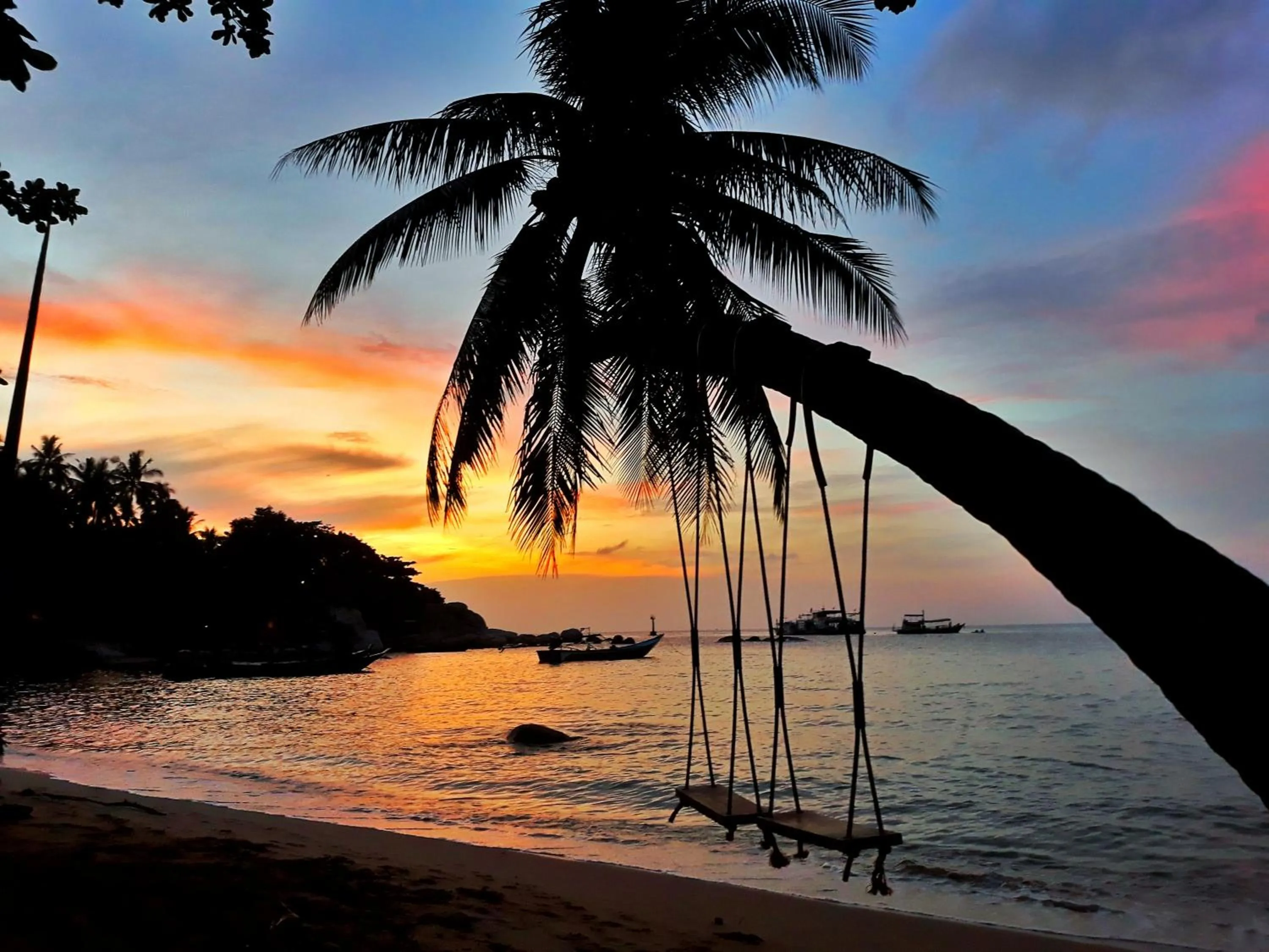 Beach in Koh Tao Royal Resort