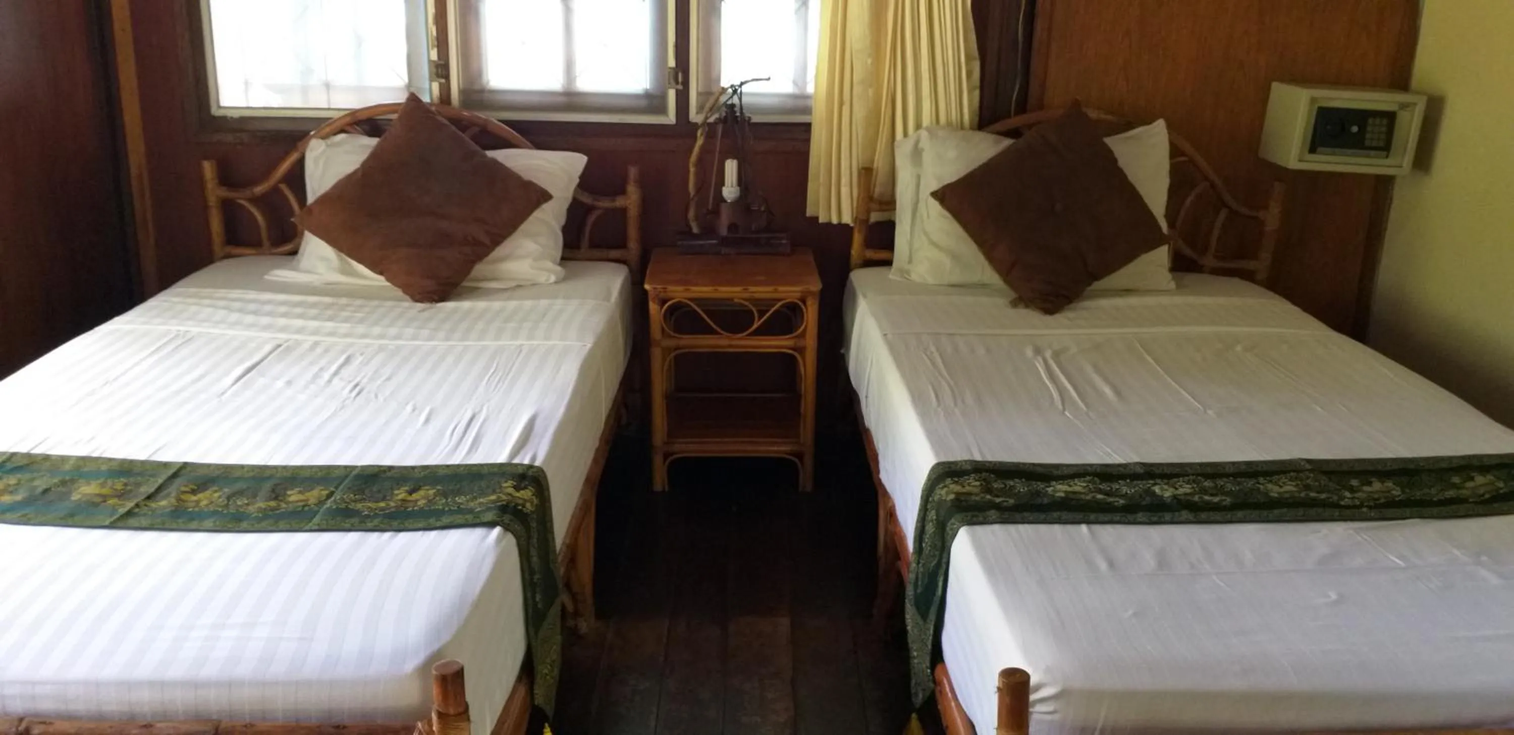 Bed in Koh Tao Royal Resort