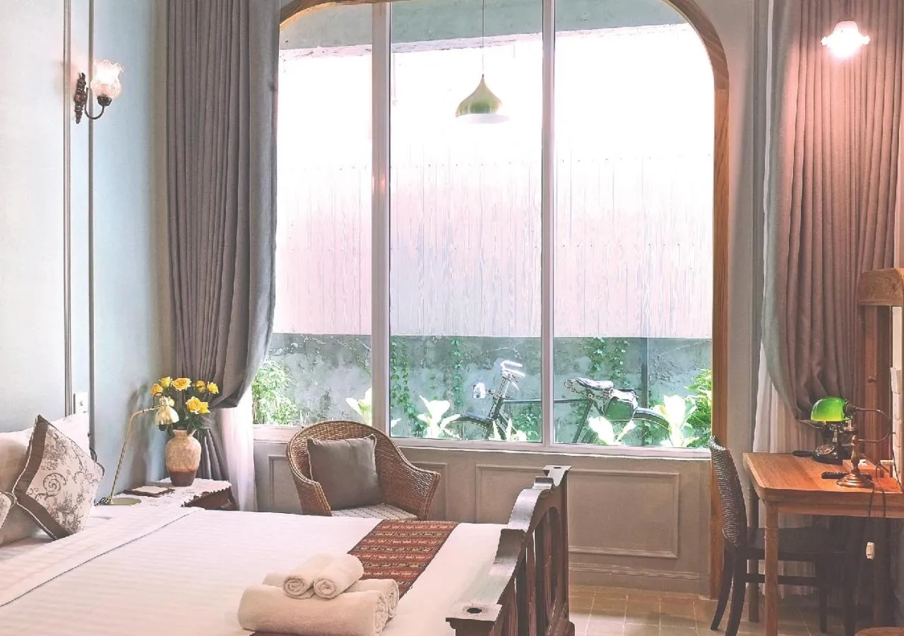 Bed in Yesterday Hotel