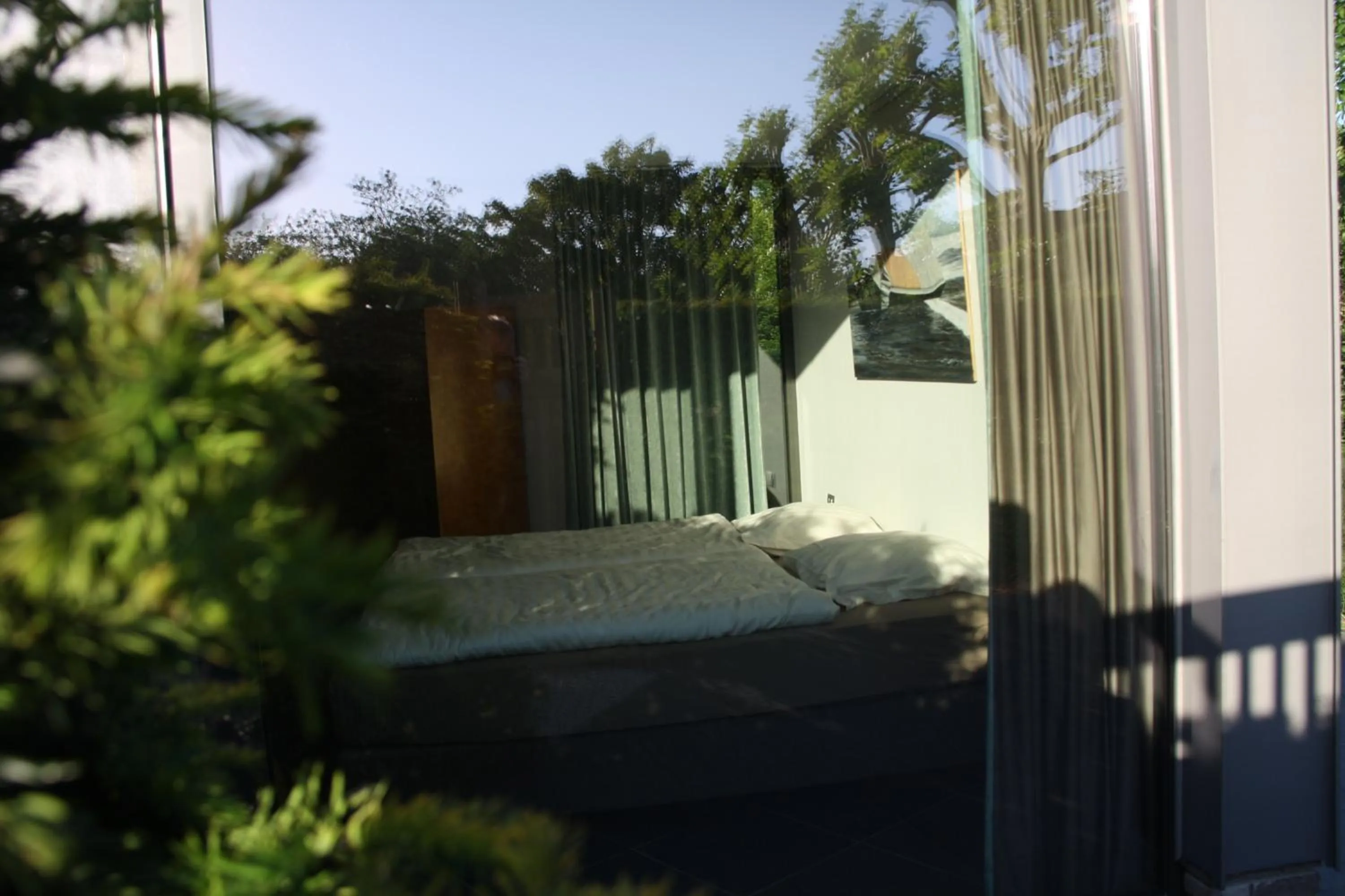 Day in La Chambre d'Amis