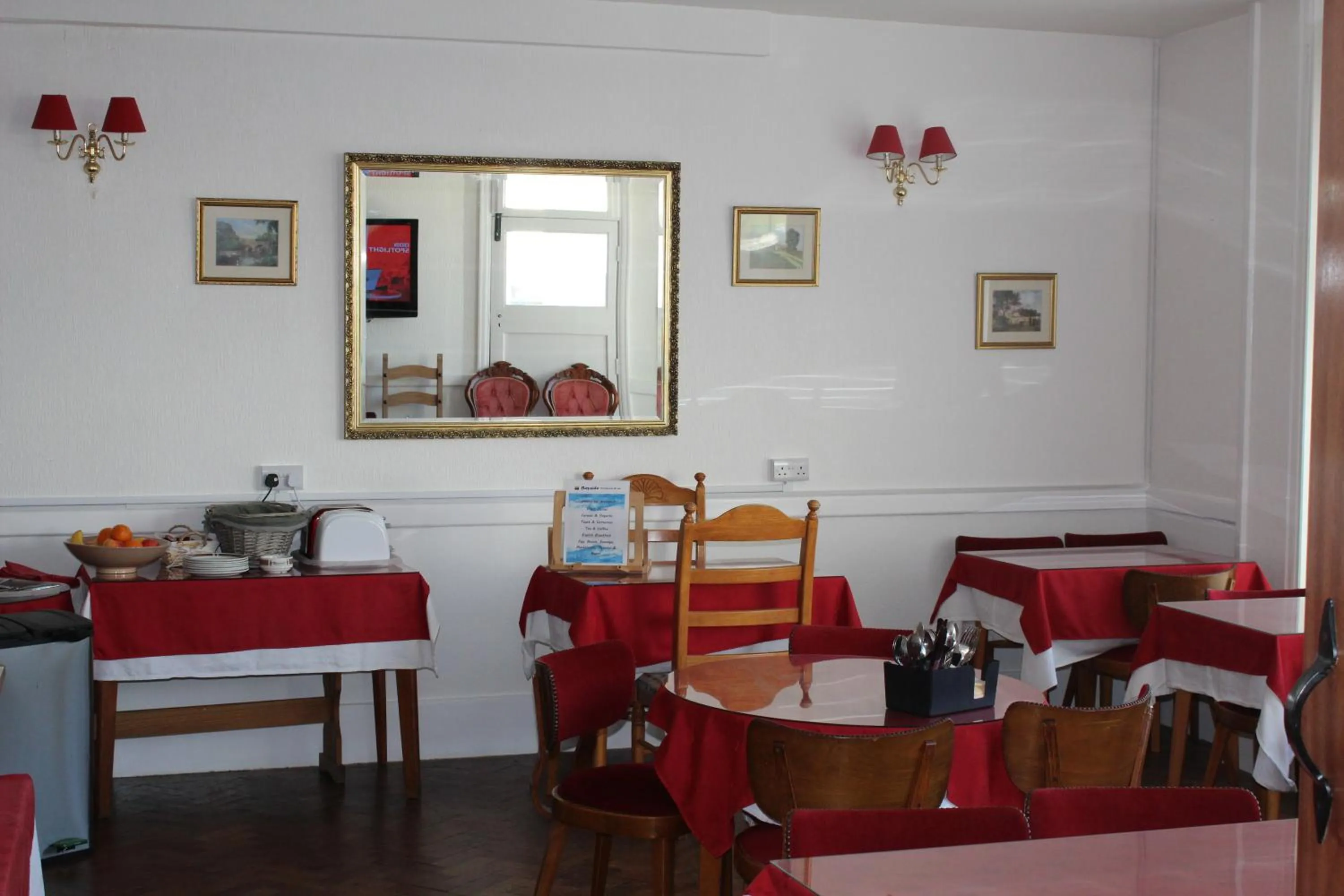 Dining area in Bayside