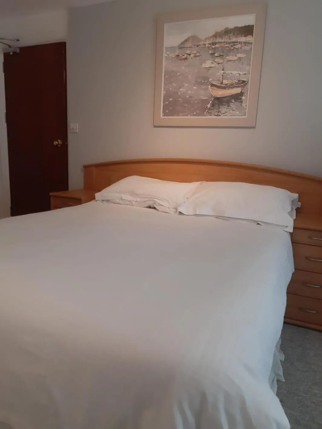 Bed in Bayside