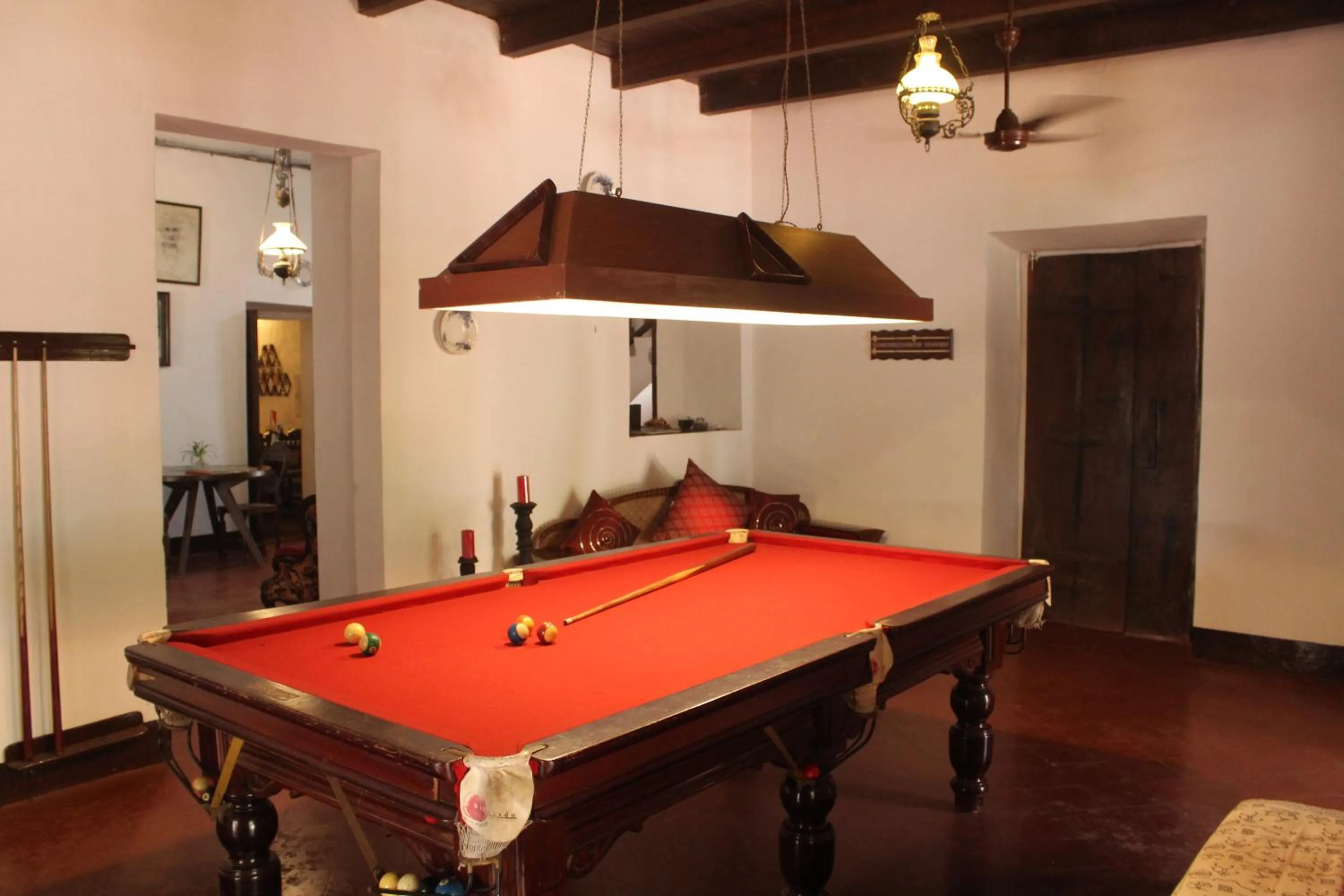 Billiard in Granpa's Inn Hotel Bougainvillea
