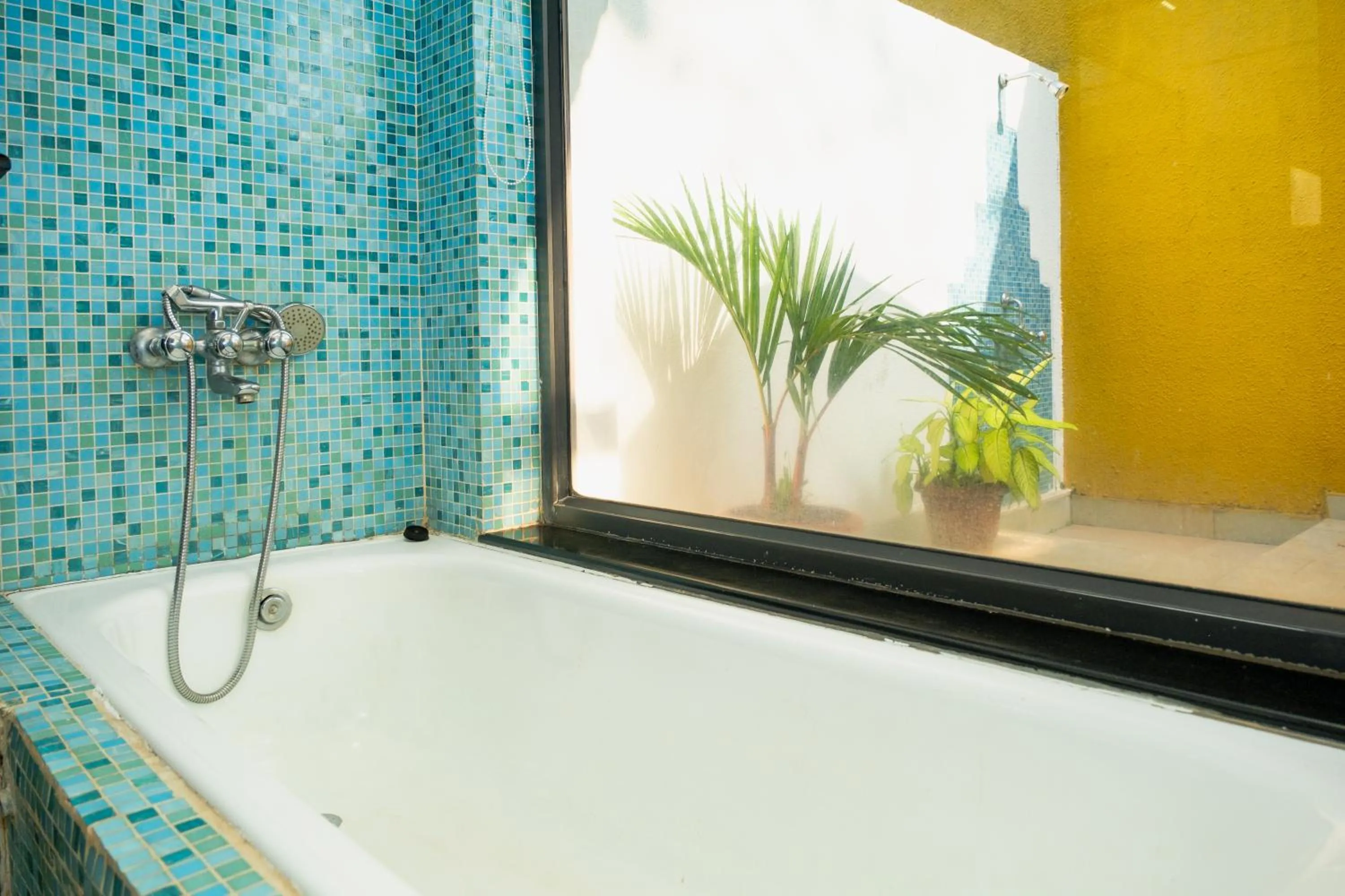 Bathroom in Granpa's Inn Hotel Bougainvillea