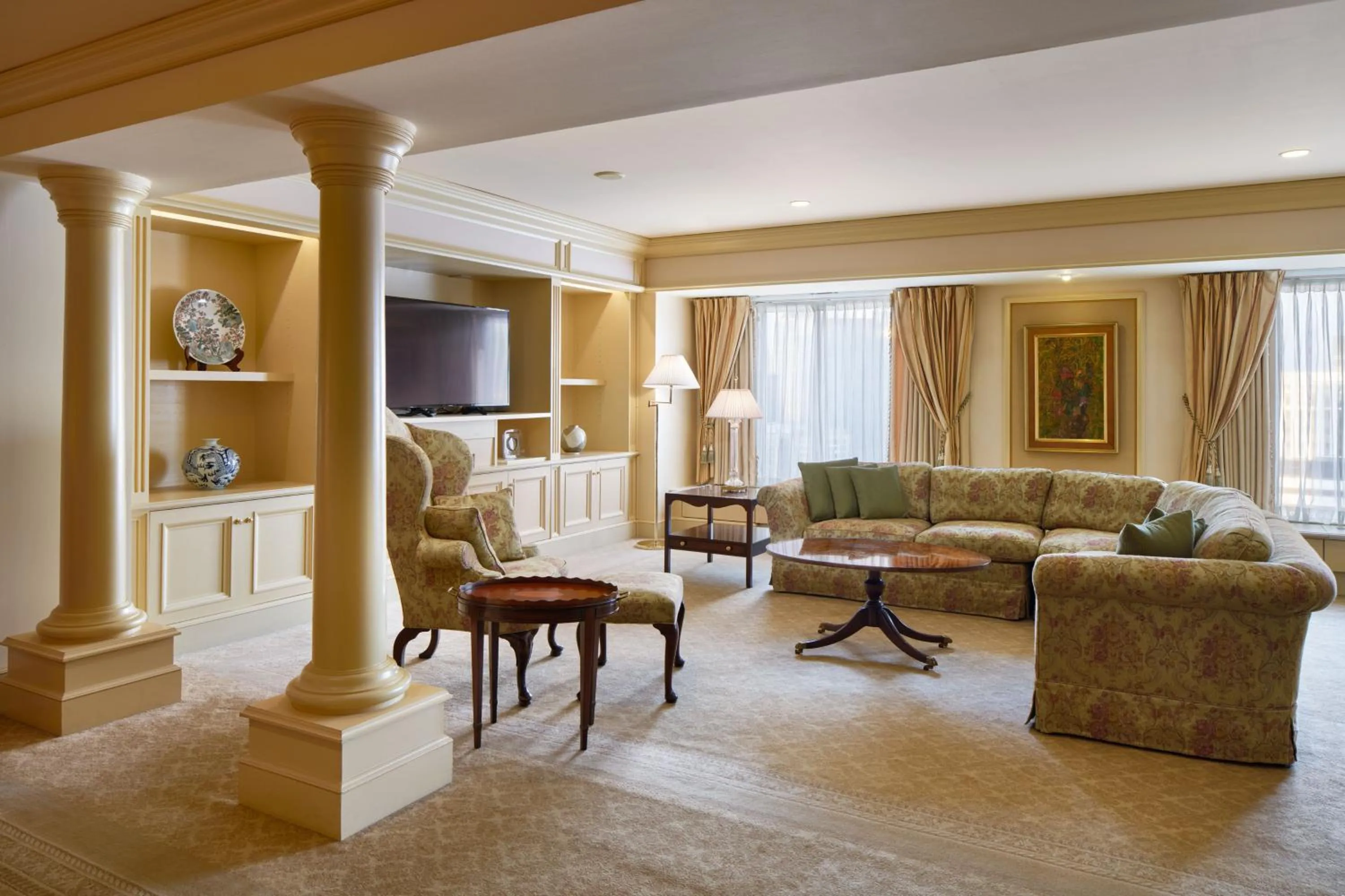 Photo of the whole room in RIHGA Royal Hotel Osaka, Vignette Collection by IHG