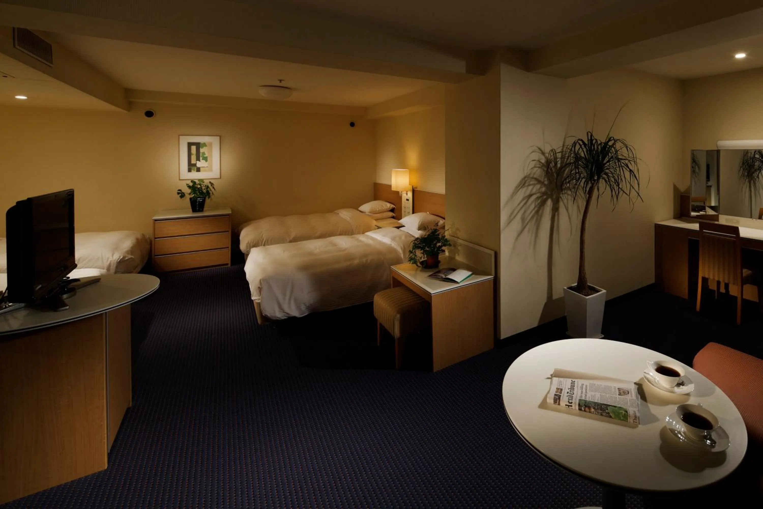 Photo of the whole room, Bed in RIHGA Royal Hotel Osaka, Vignette Collection by IHG