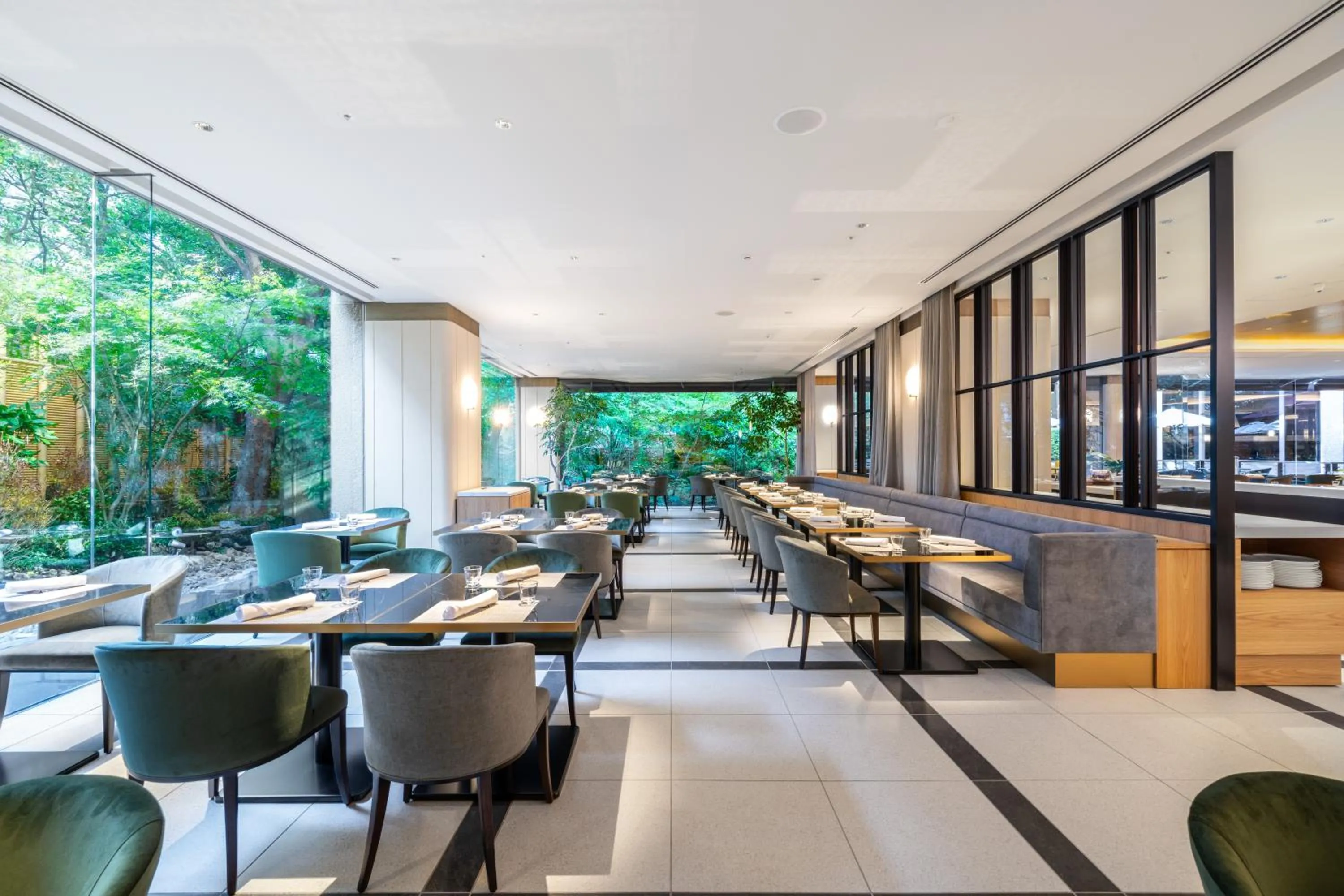 Restaurant/places to eat in RIHGA Royal Hotel Osaka, Vignette Collection by IHG