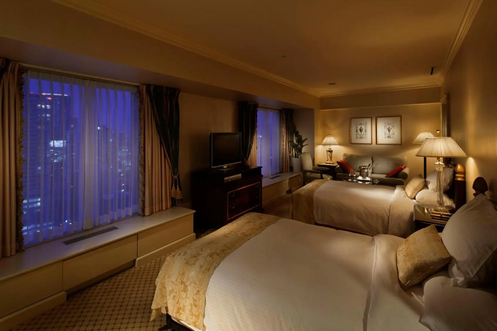 Photo of the whole room, Bed in RIHGA Royal Hotel Osaka, Vignette Collection by IHG