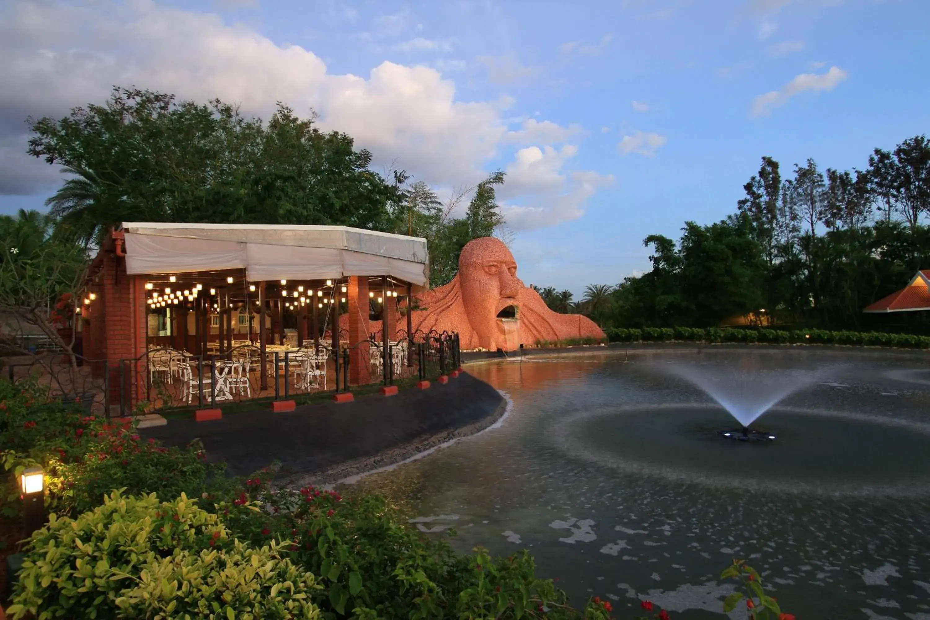 Restaurant/places to eat in Silent Shores Resort & Spa Restaurant/places to eat in Silent Shores Resort & Spa