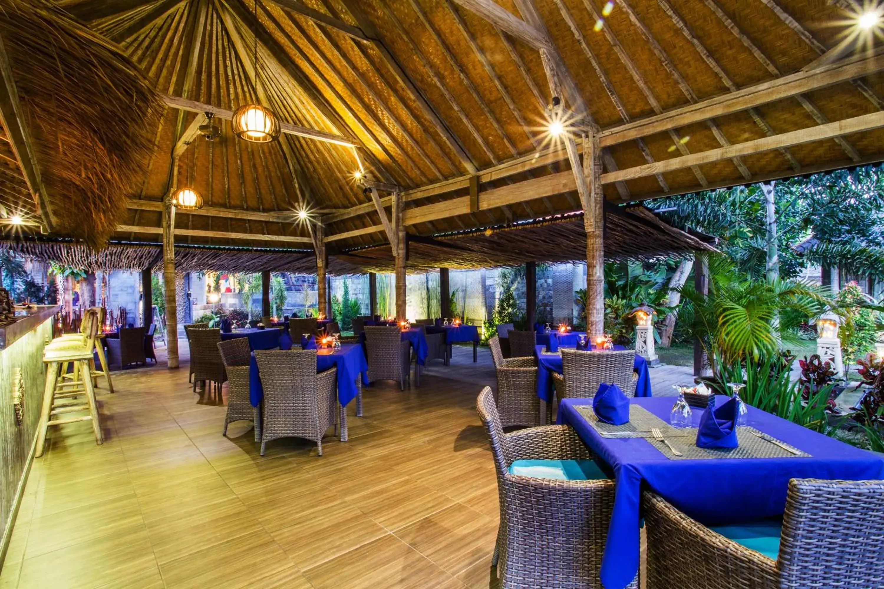 Restaurant/places to eat in The Palm Grove Villas Restaurant/places to eat in The Palm Grove Villas