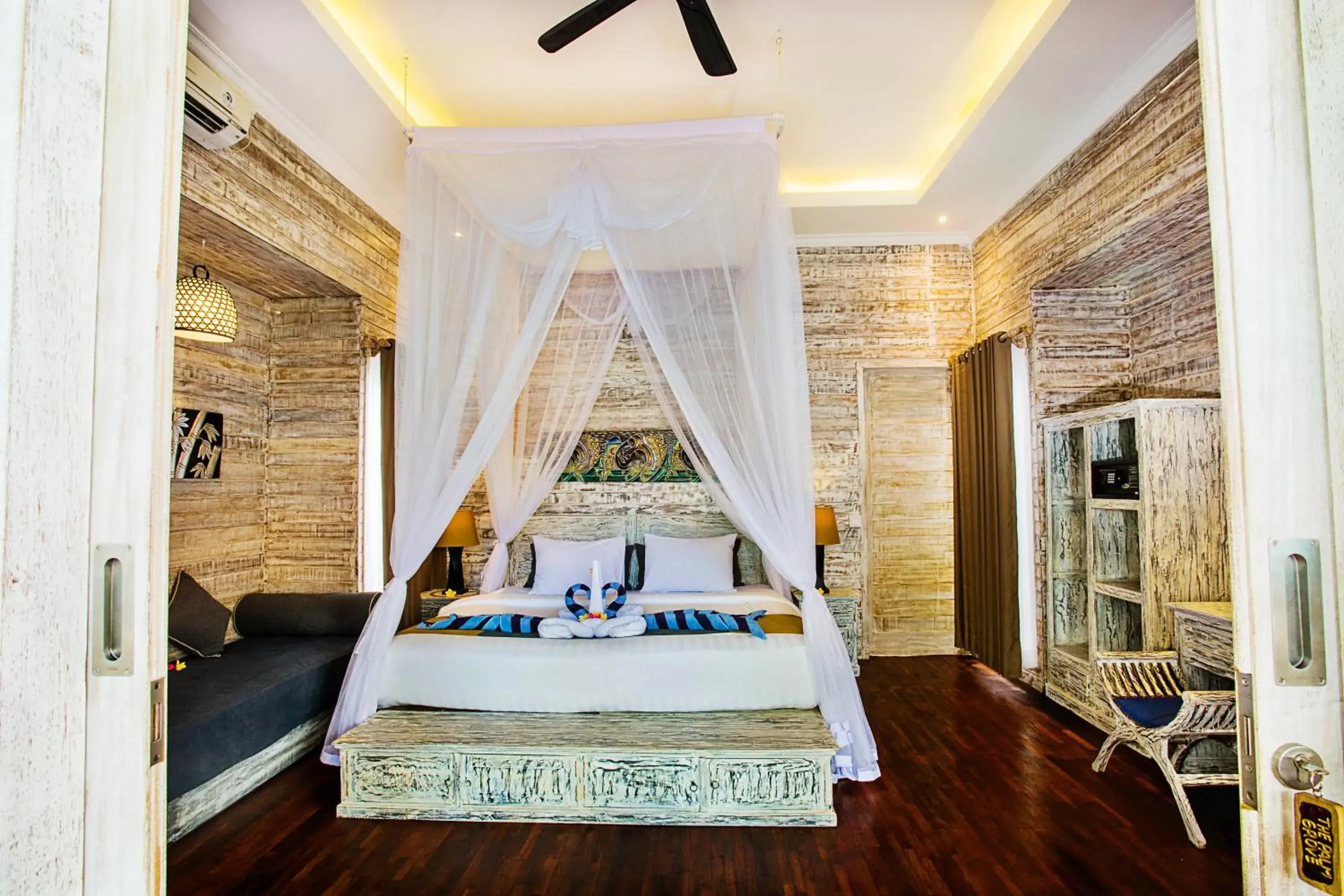 Bedroom, Bed in The Palm Grove Villas Bedroom, Bed in The Palm Grove Villas