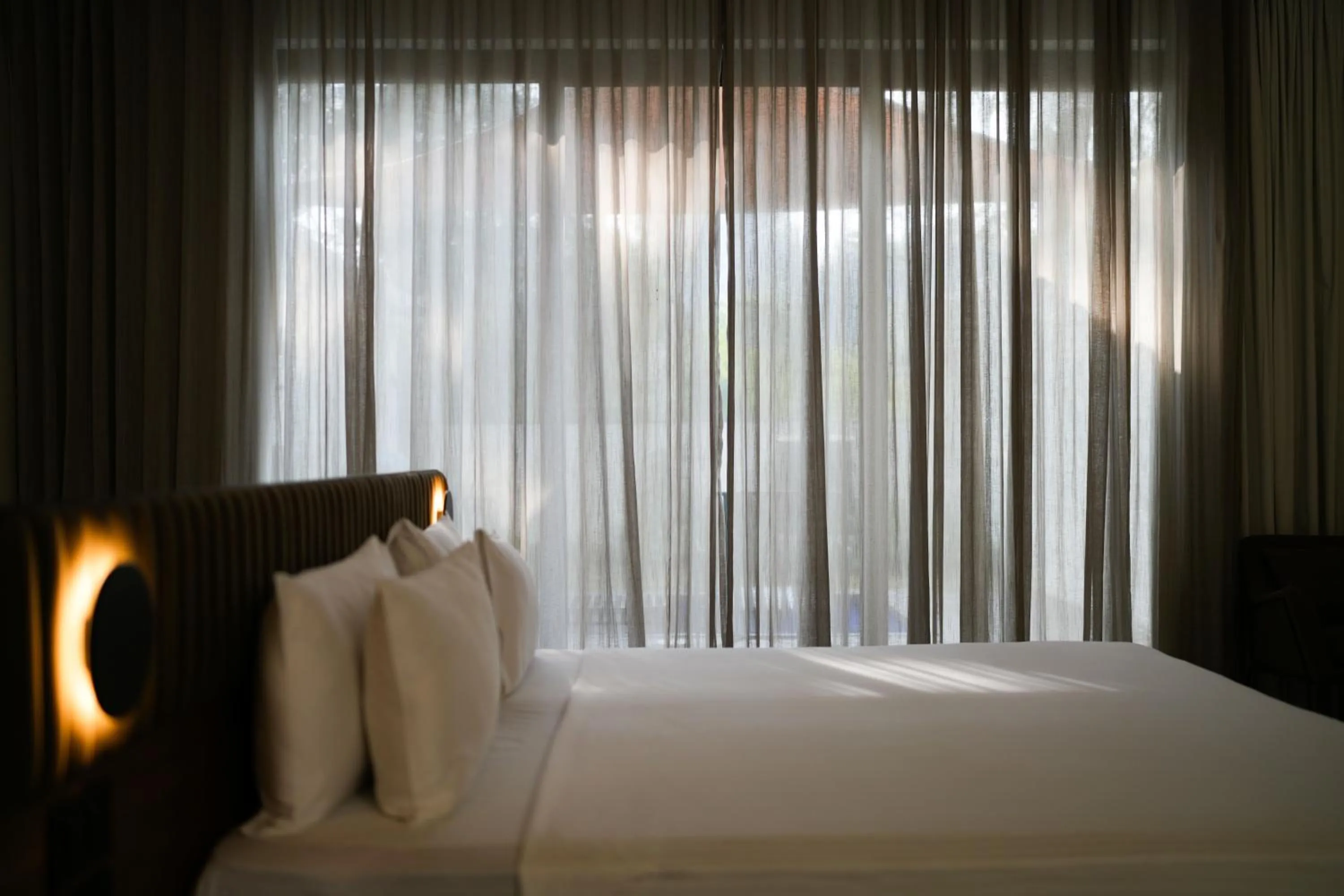 Bedroom, Bed in Resort Country Club, Manesar - WorldHotels Distinctive