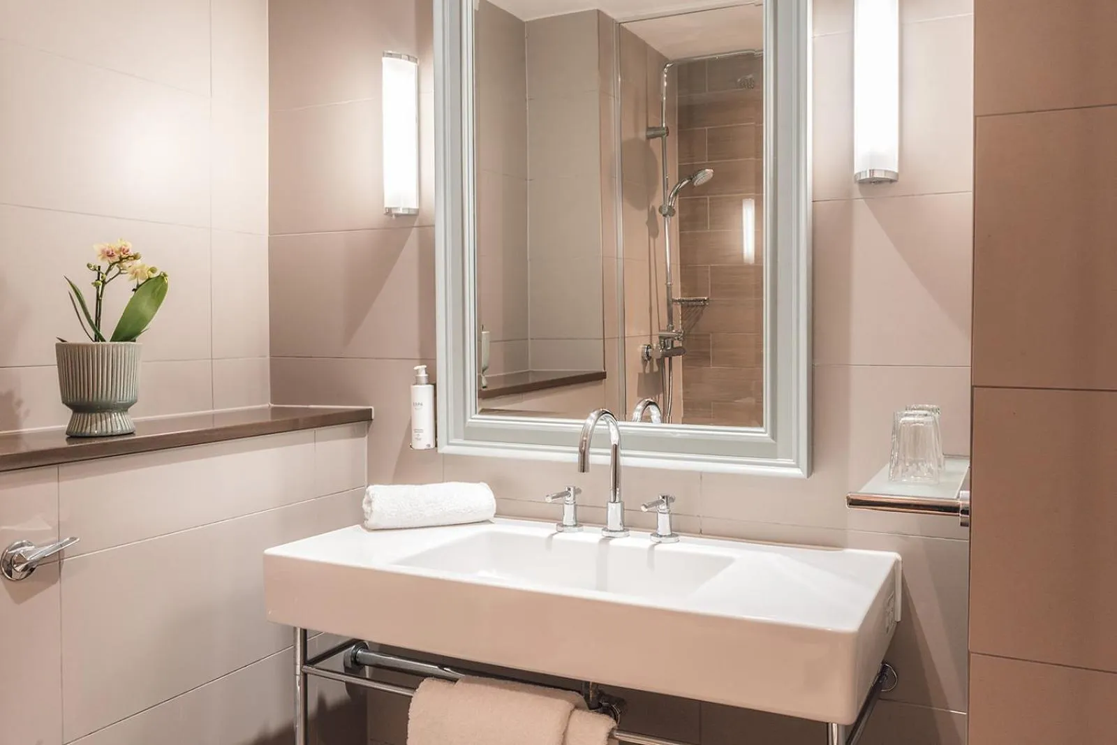 Bathroom in The Belfry Hotel & Resort