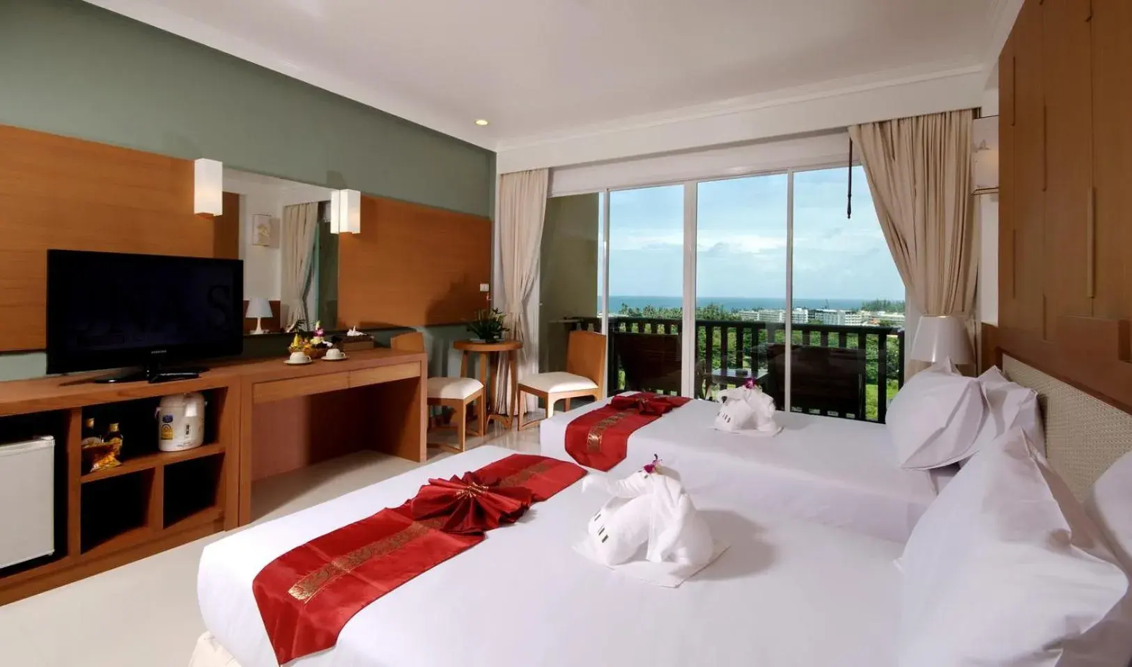 Deluxe Double or Twin Room with Sea View in Princess Seaview Resort & Spa - SHA Plus Deluxe Double or Twin Room with Sea View in Princess Seaview Resort & Spa - SHA Plus