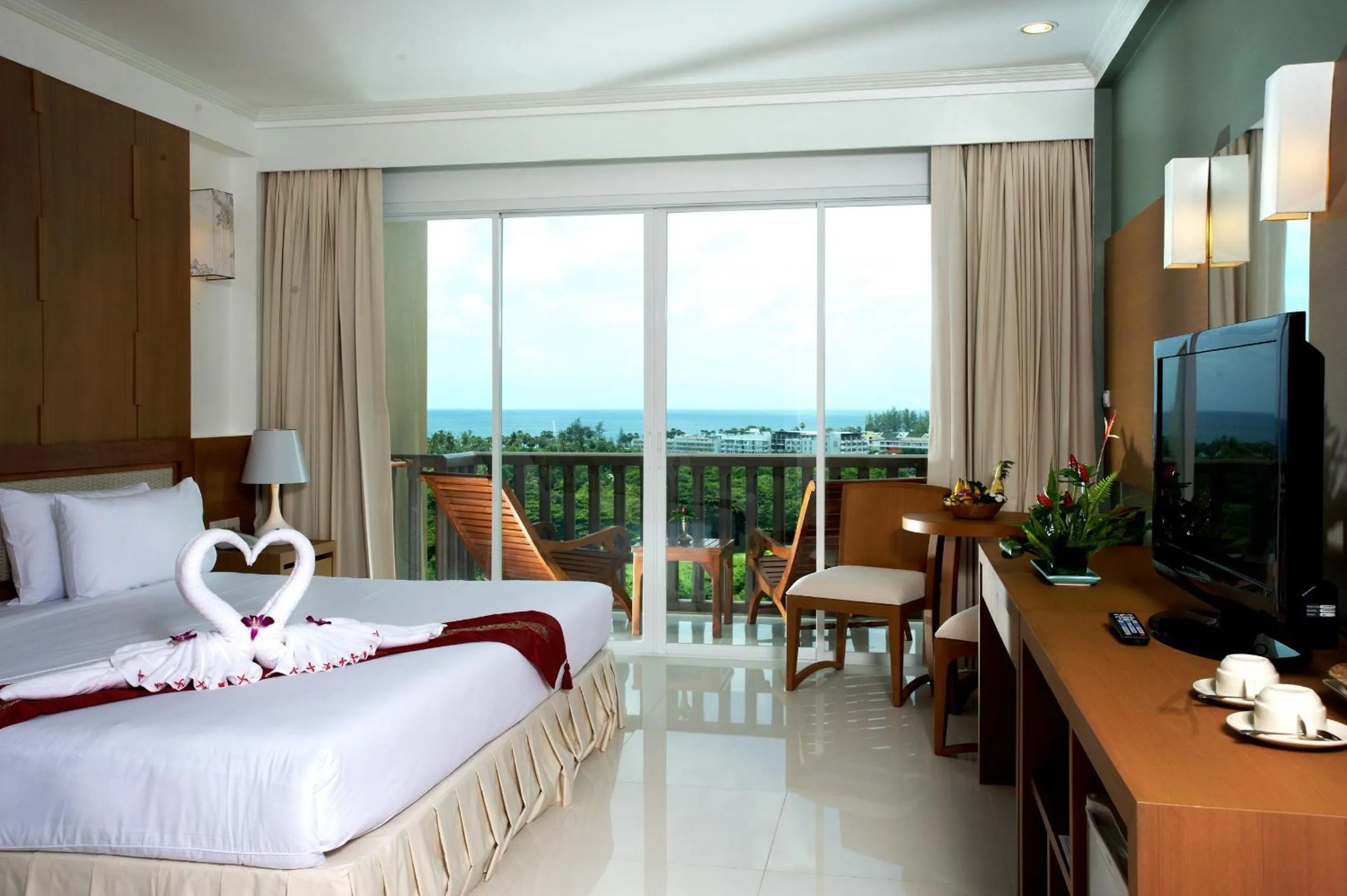 Day, Bed in Princess Seaview Resort & Spa - SHA Plus