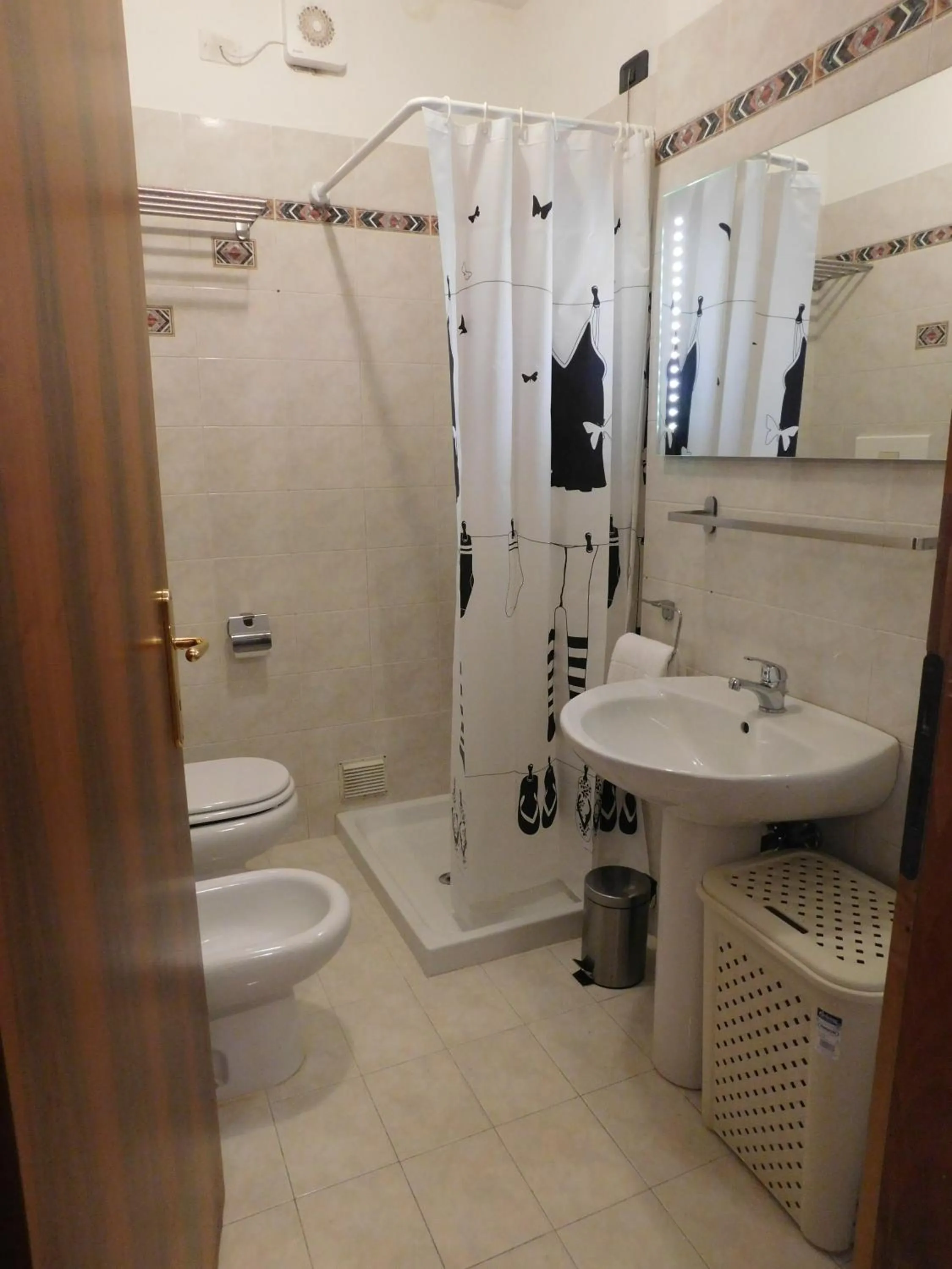 Shower in Residenza Meeting