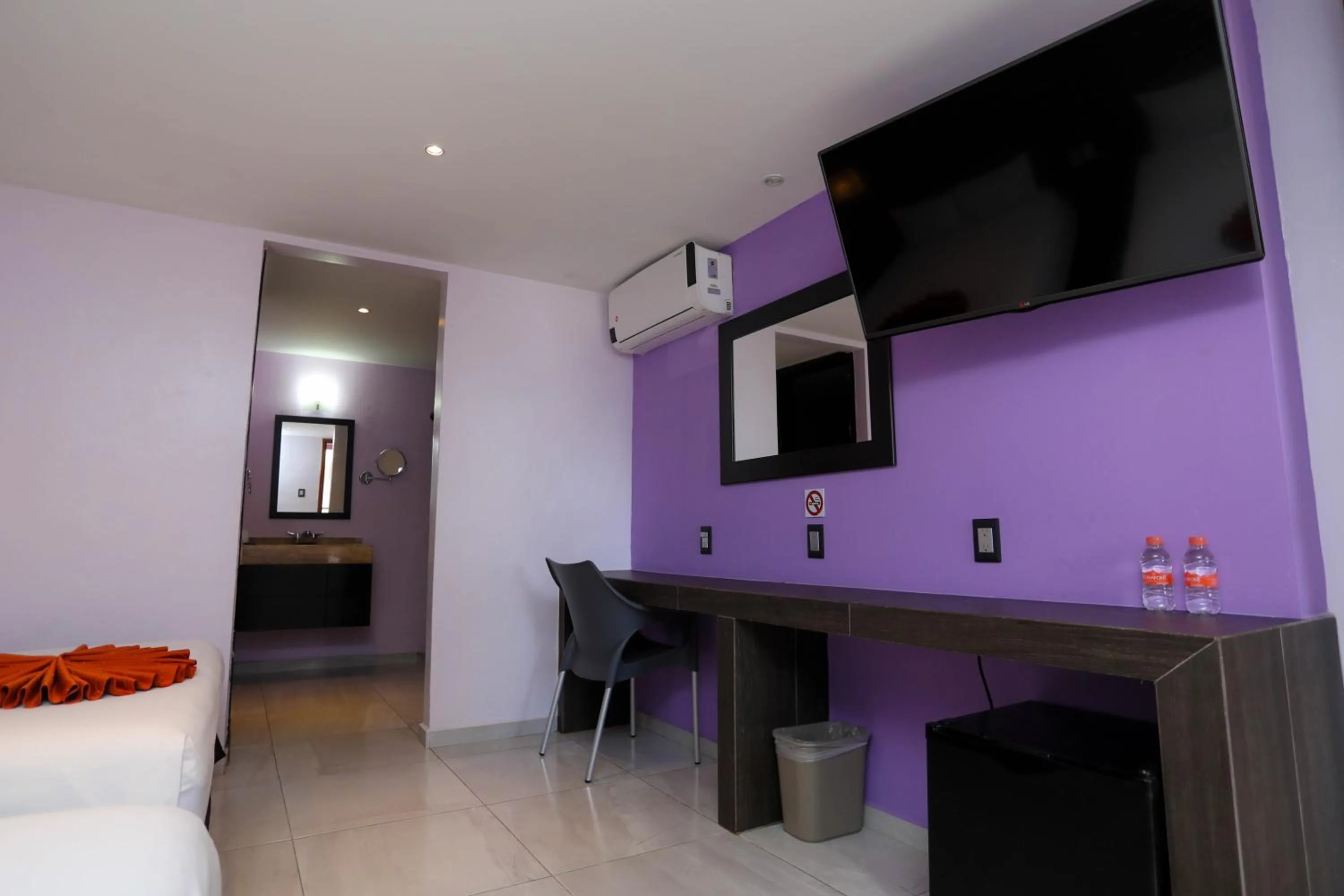 Photo of the whole room, Bed in Hotel Kavia