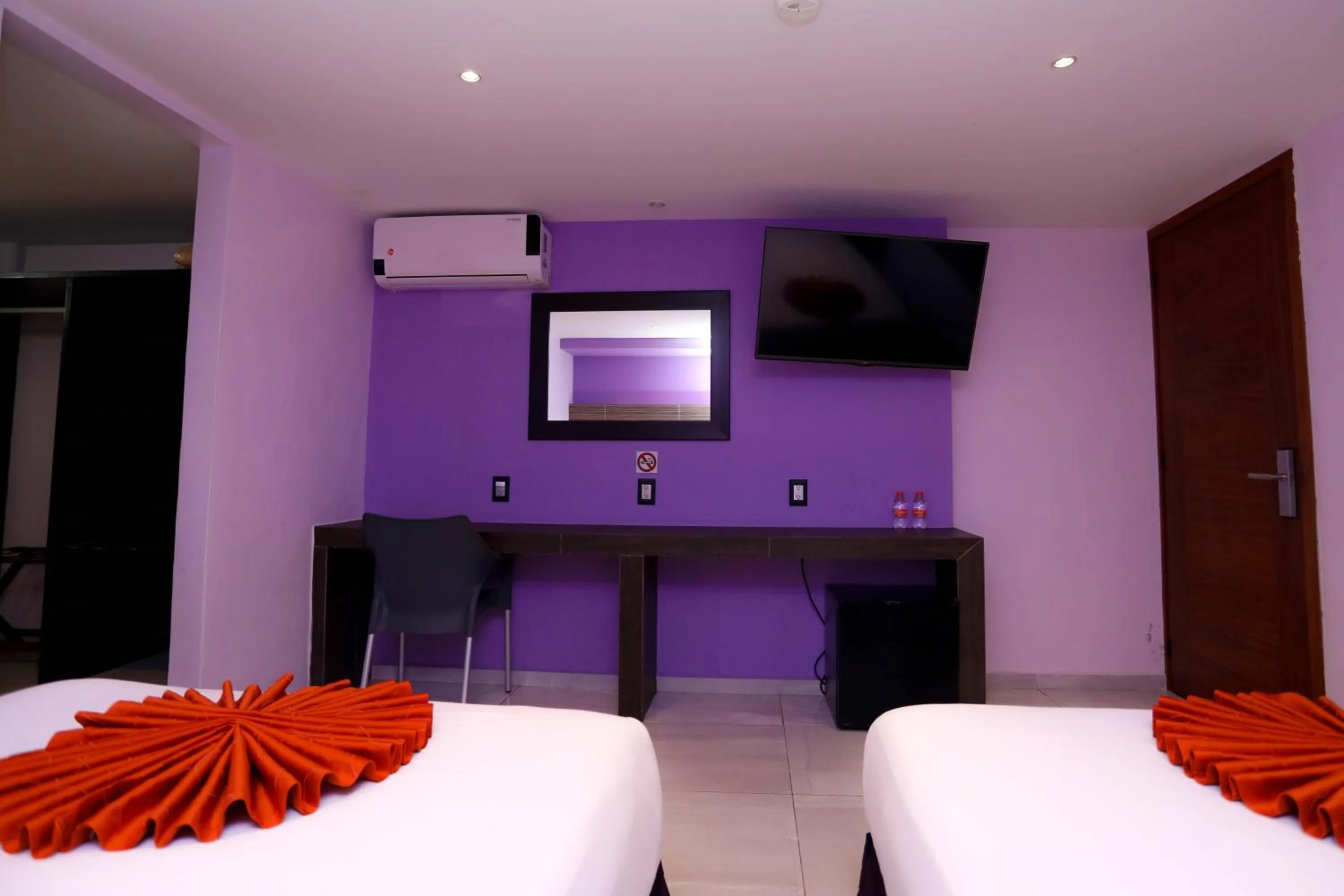 Photo of the whole room, Bed in Hotel Kavia