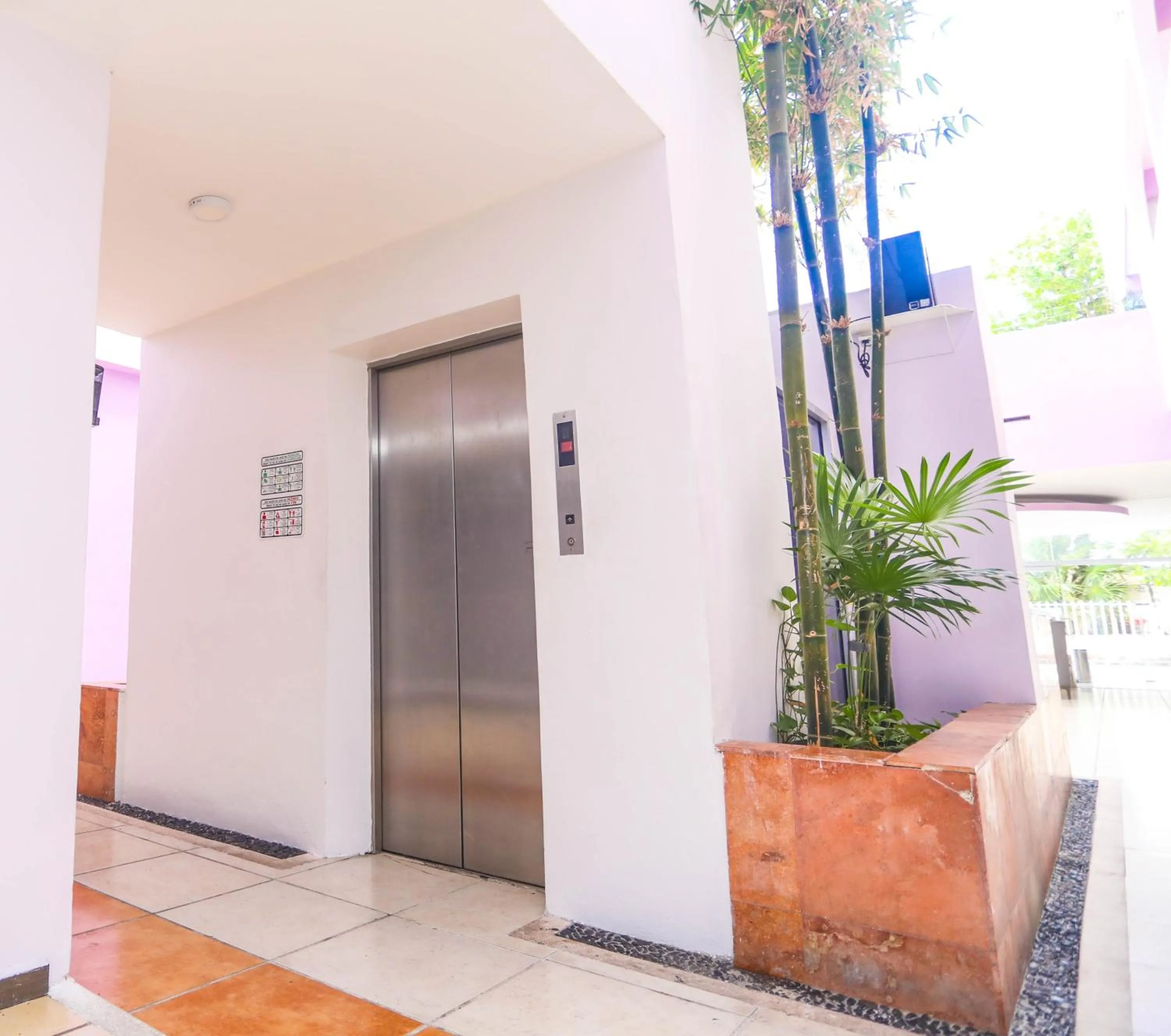 elevator in Hotel Kavia