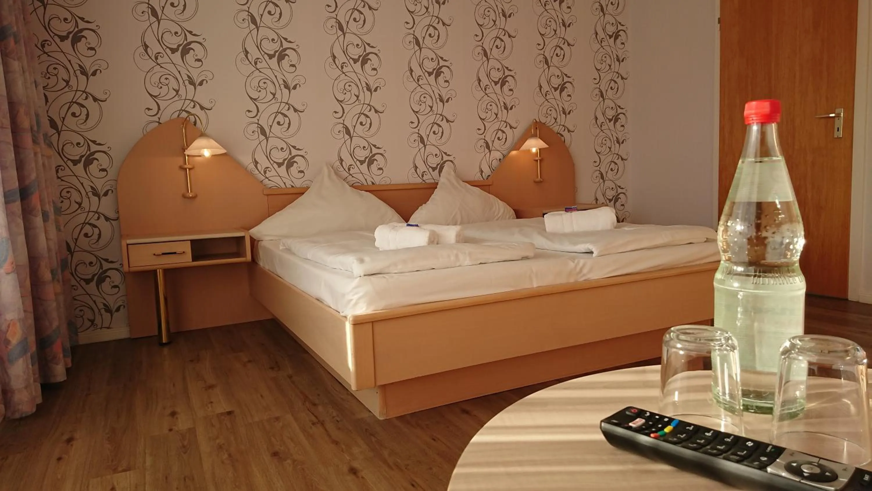 Bed in Ostseehotel Kappeln by team SchleiFee
