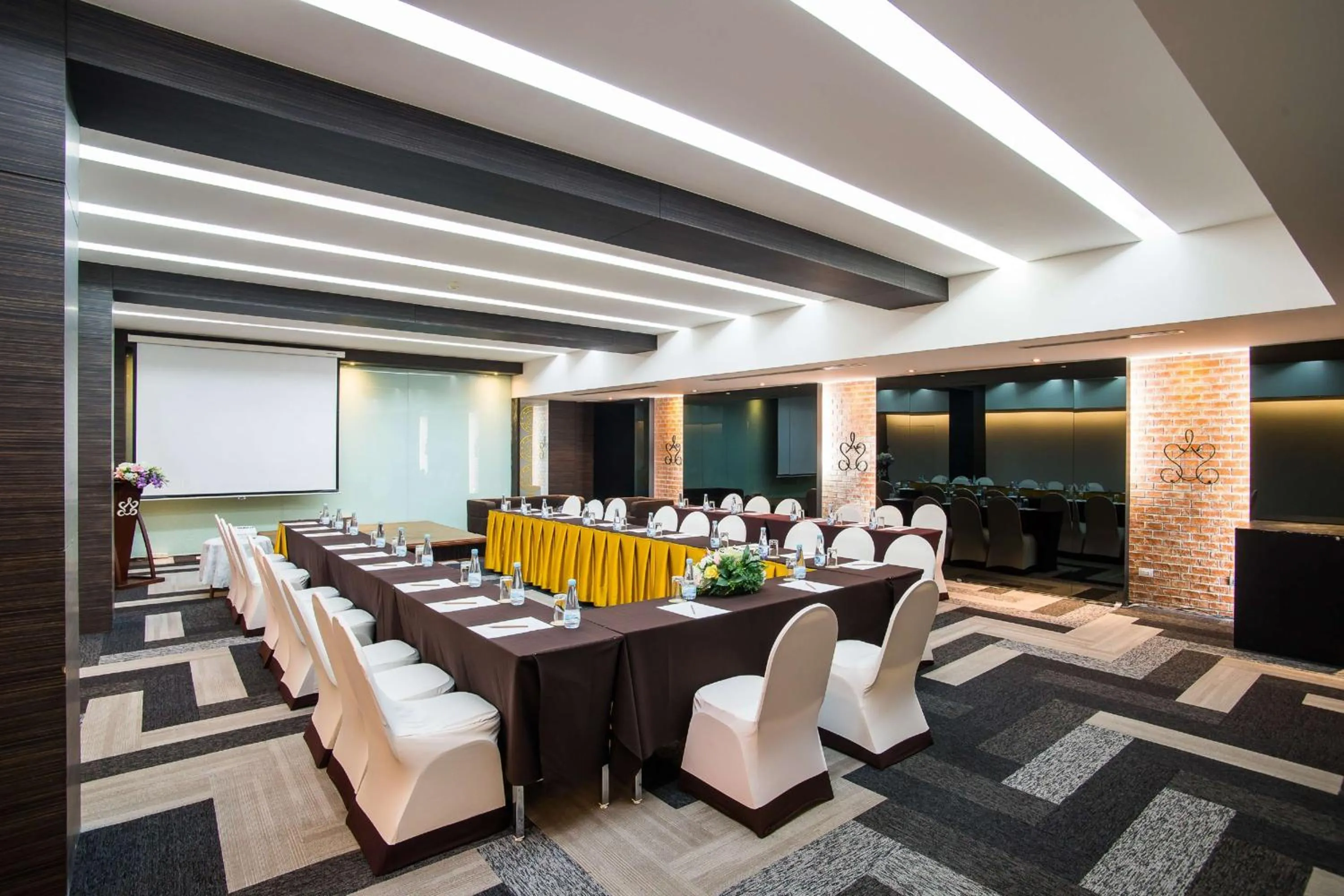 Meeting/conference room in Tawa Ravadee Resort Prachinburi, a member of WorldHotels Distinctive