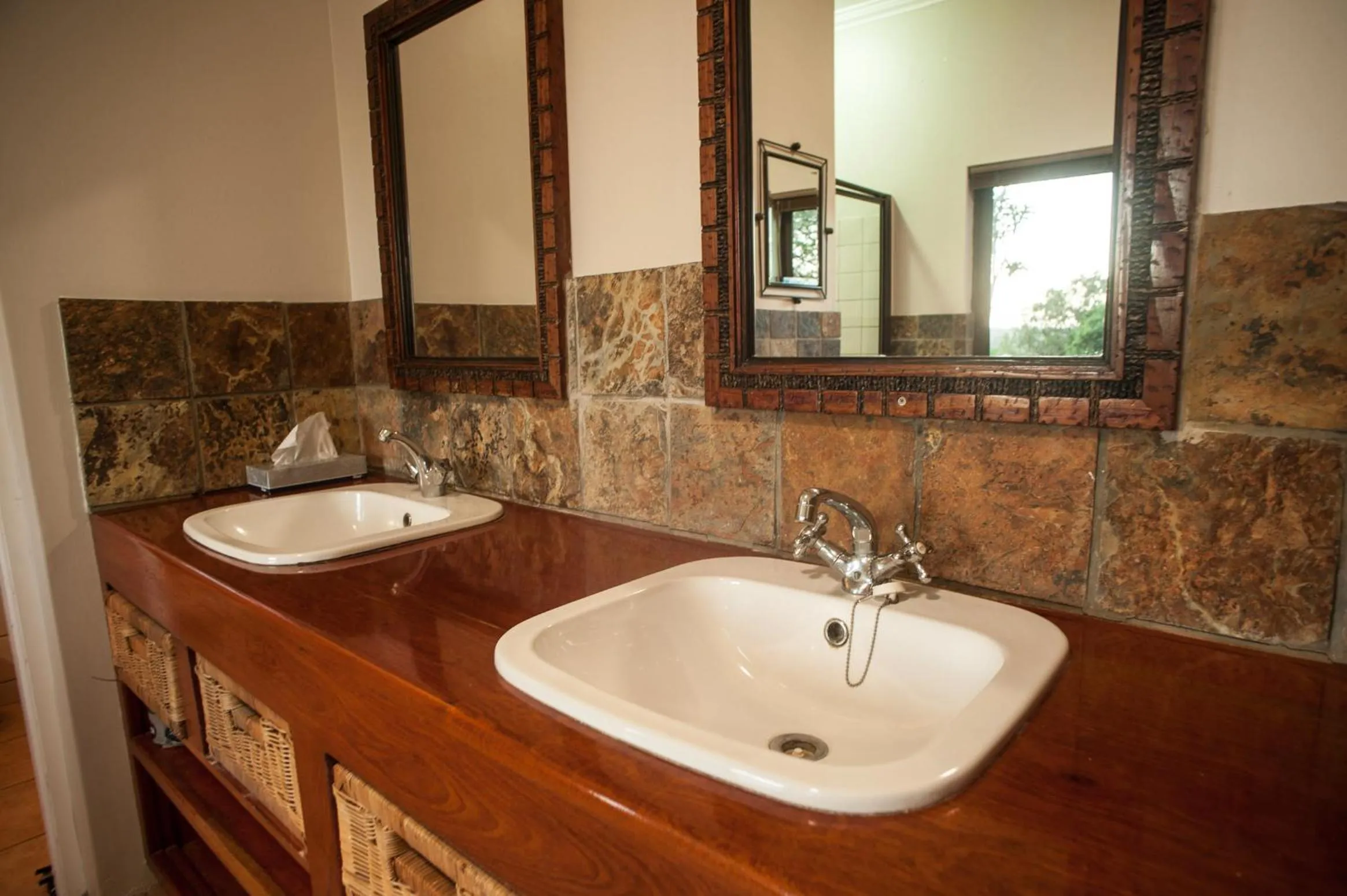 Bathroom in Hluhluwe River Lodge