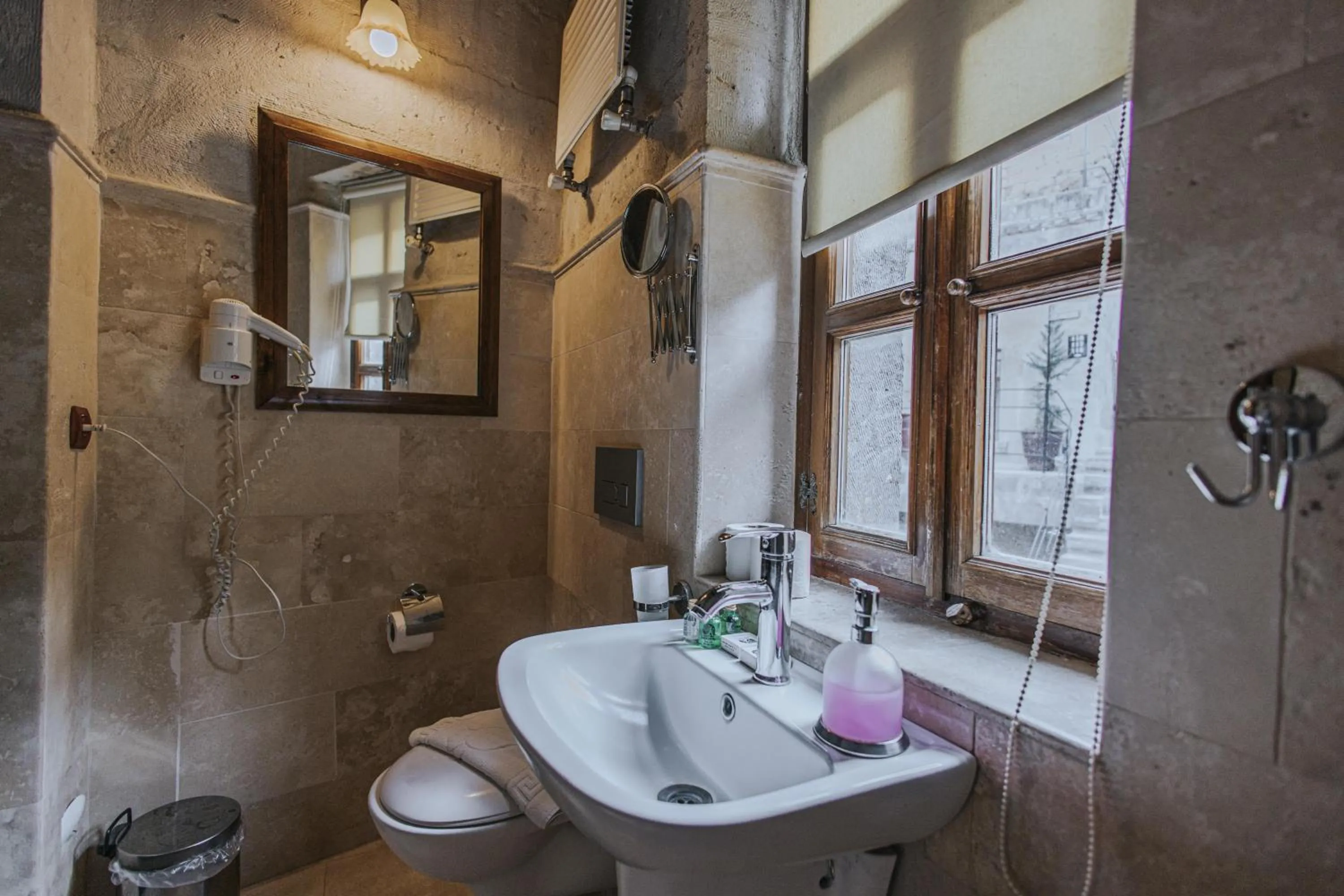 Toilet in Century Cave Hotel