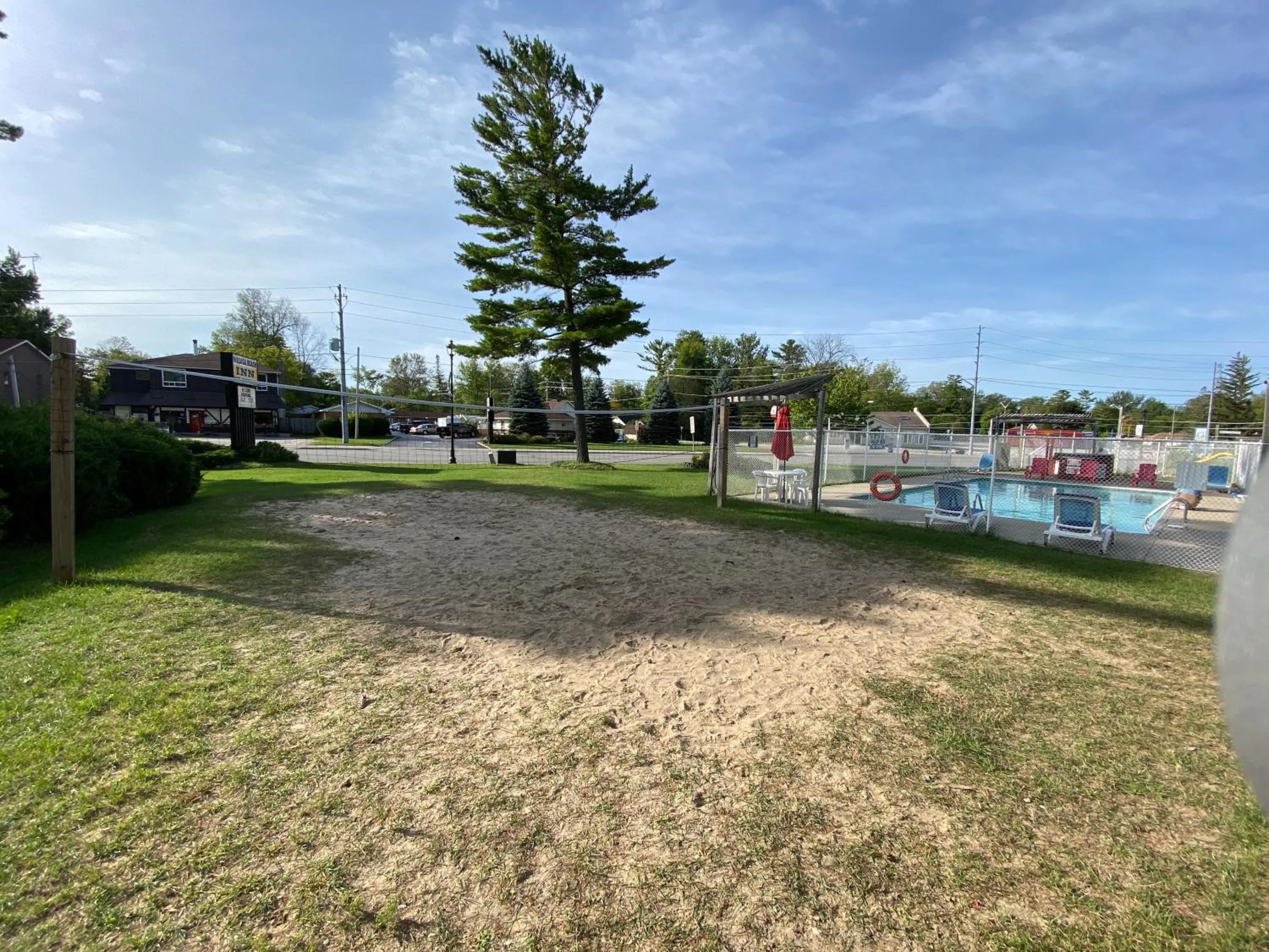 Property building in Wasaga Beach Inn And Cottages