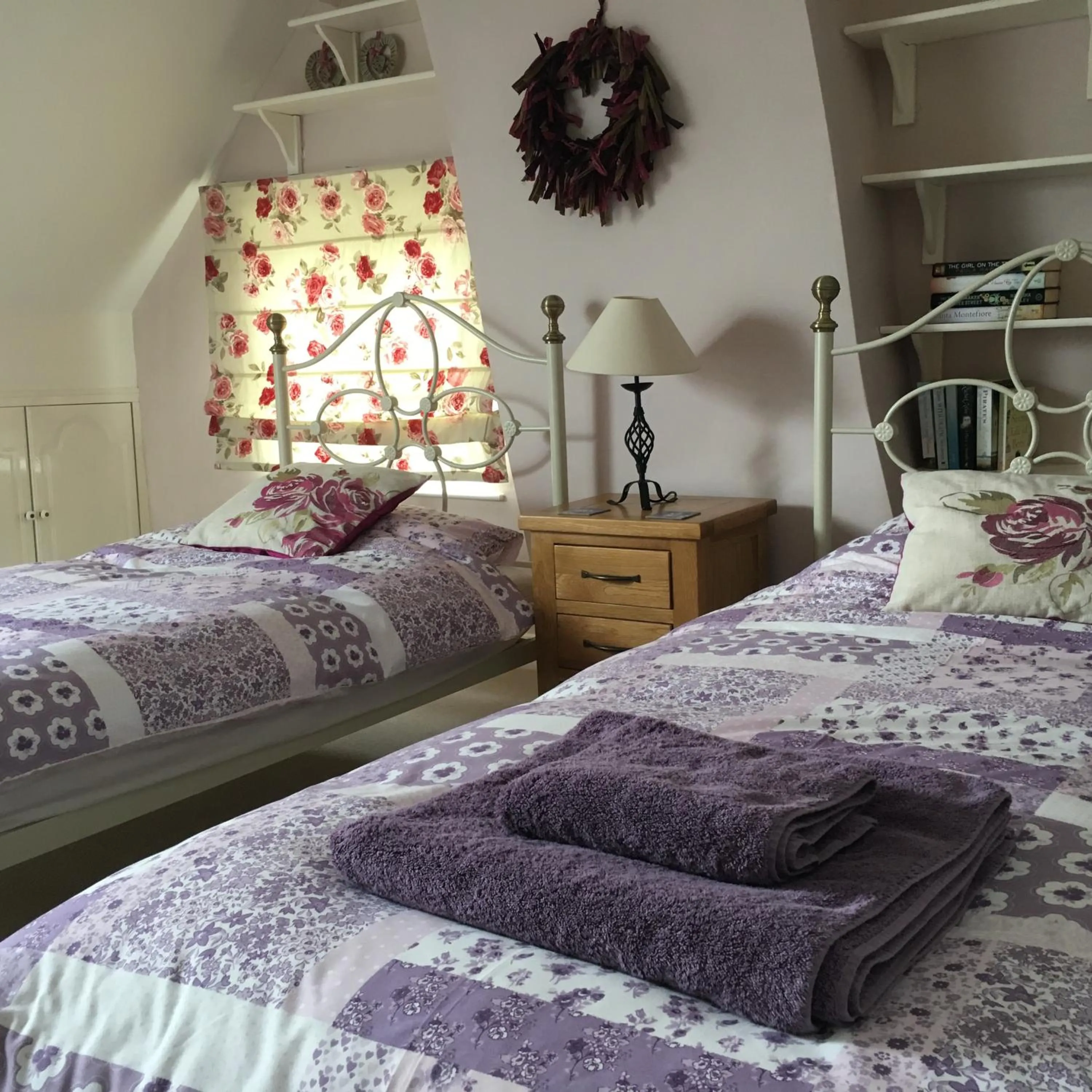 Bedroom, Bed in Ceilidh Cottage