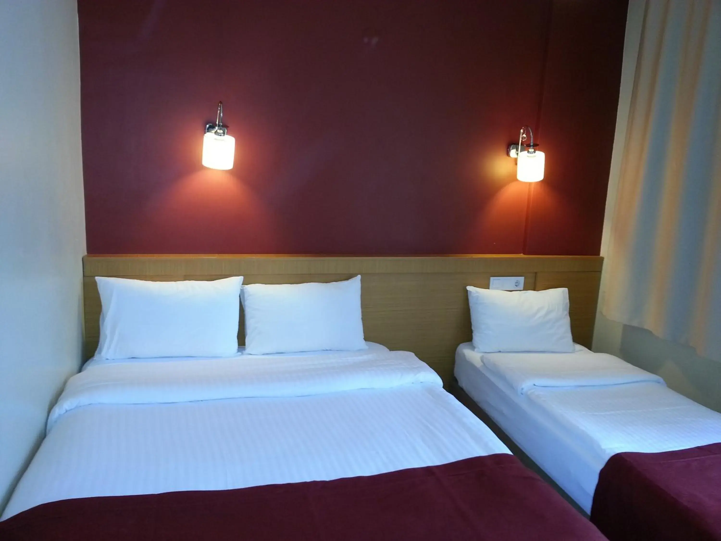 Standard Triple Room in Cetinkaya Hotel Standard Triple Room in Cetinkaya Hotel