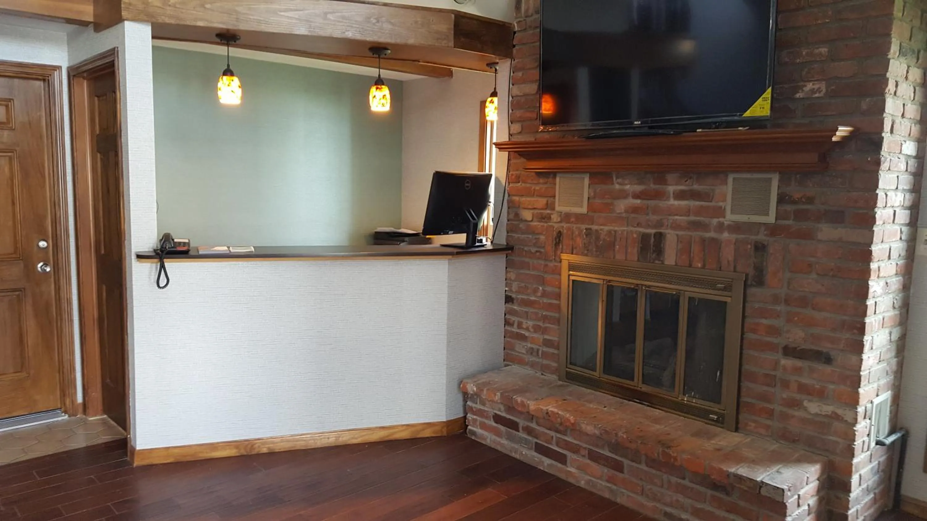 Property building in AArtpark Hotel Inn at Lewsiton