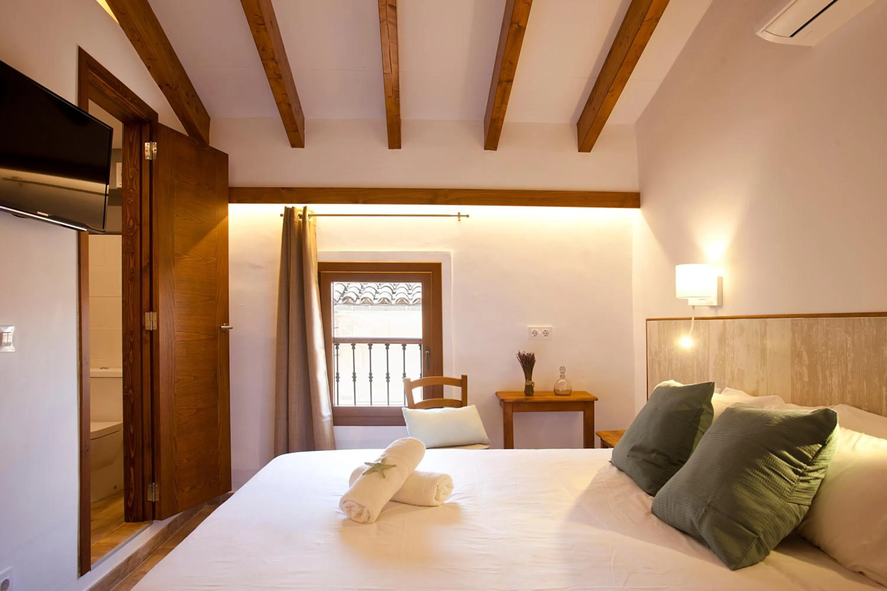 Bedroom, Bed in Casal de Petra - Rooms & Pool by My Rooms Hotels TI