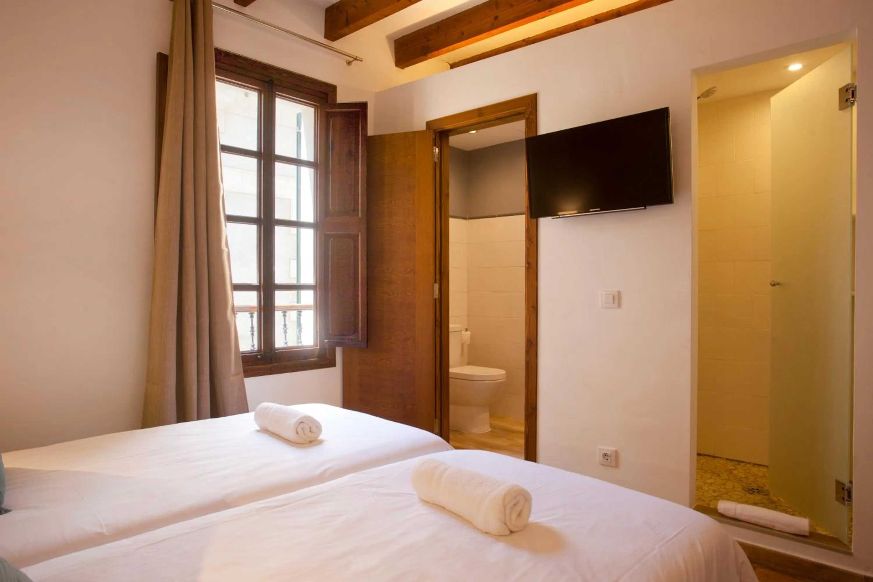 Bathroom, Bed in Casal de Petra - Rooms & Pool by My Rooms Hotels TI