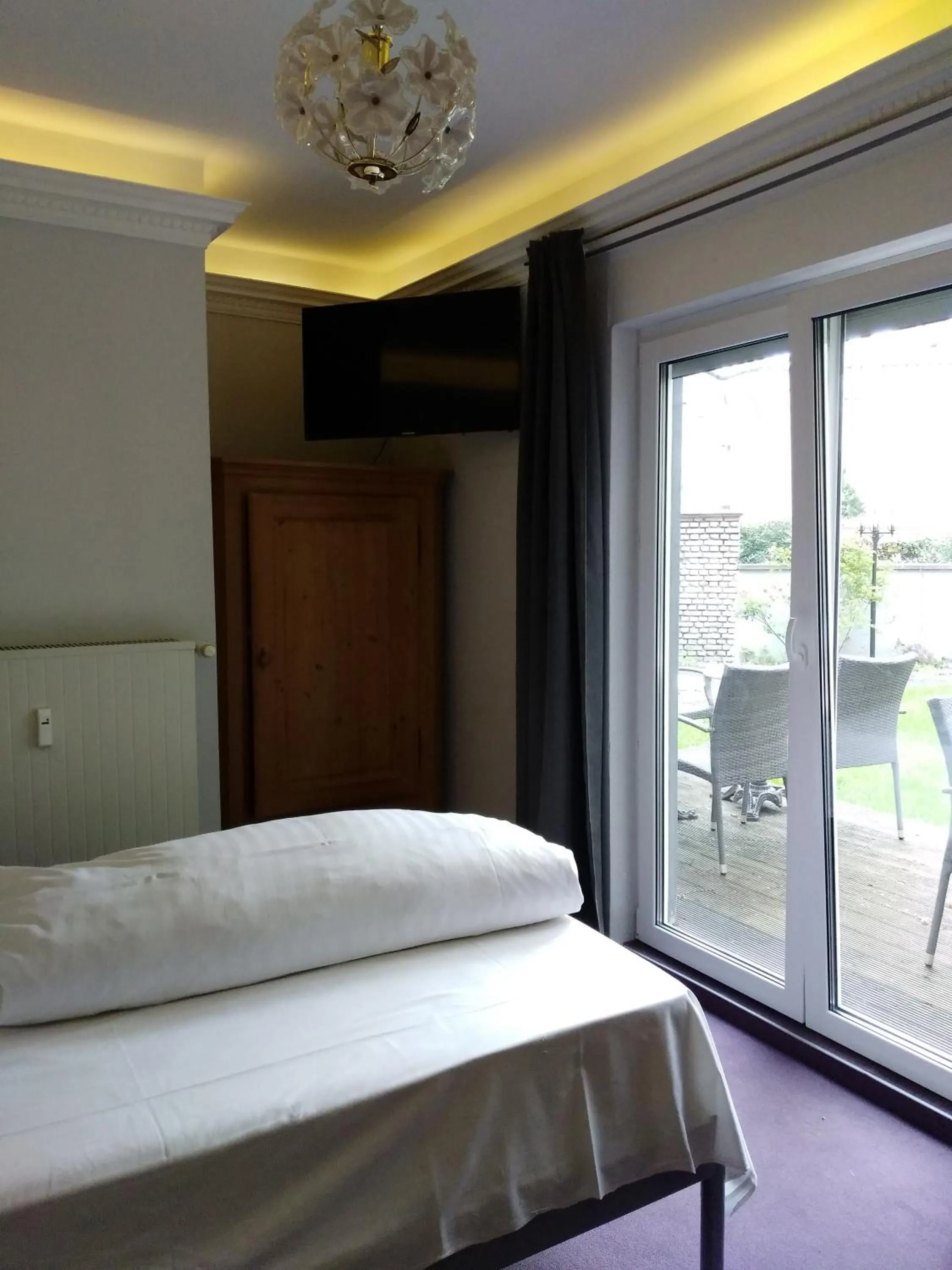 Photo of the whole room, Bed in Wasserturm Hotel Mannheim