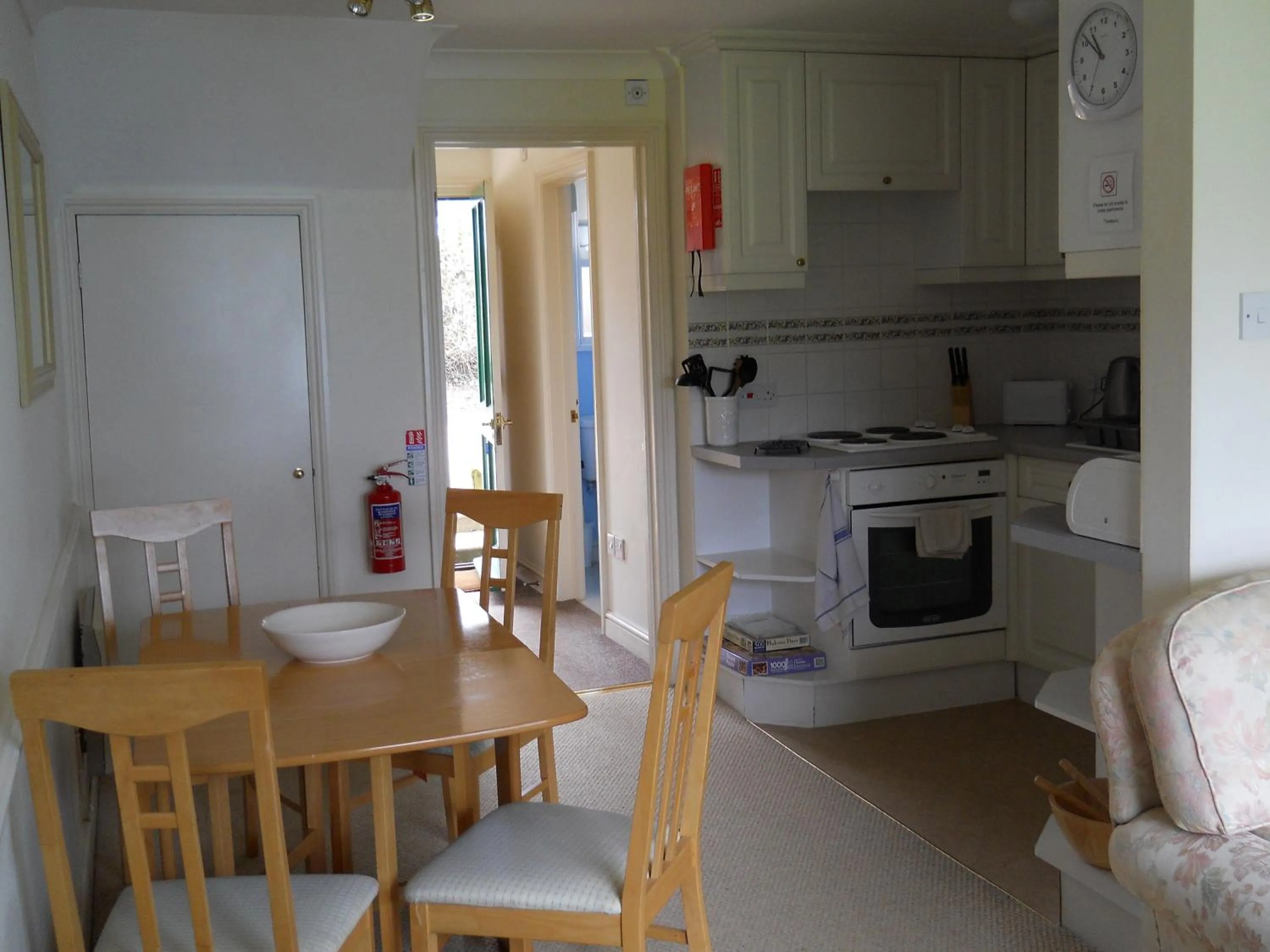 Kitchen or kitchenette in Richmond Park Golf Club