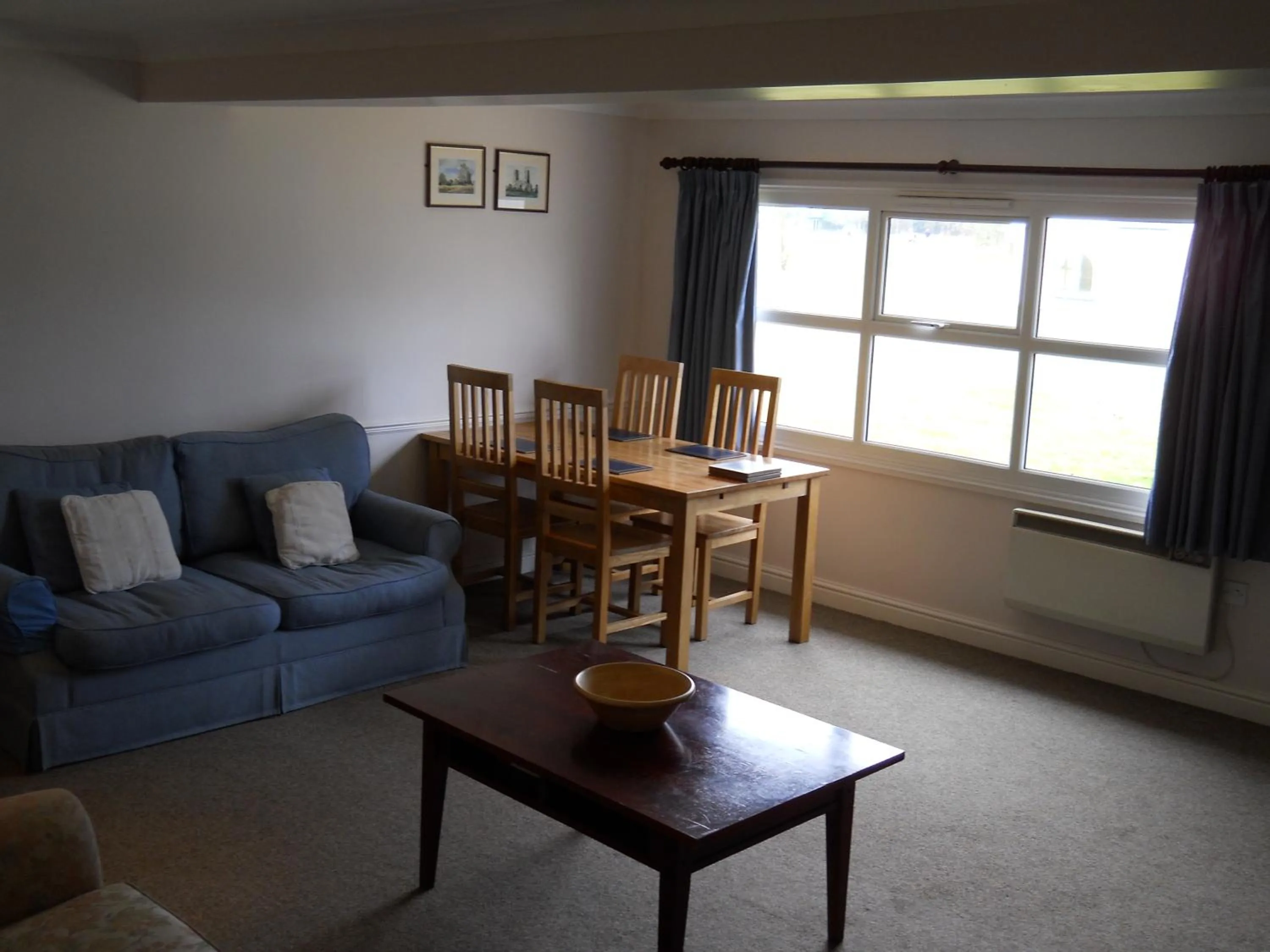 Living room in Richmond Park Golf Club