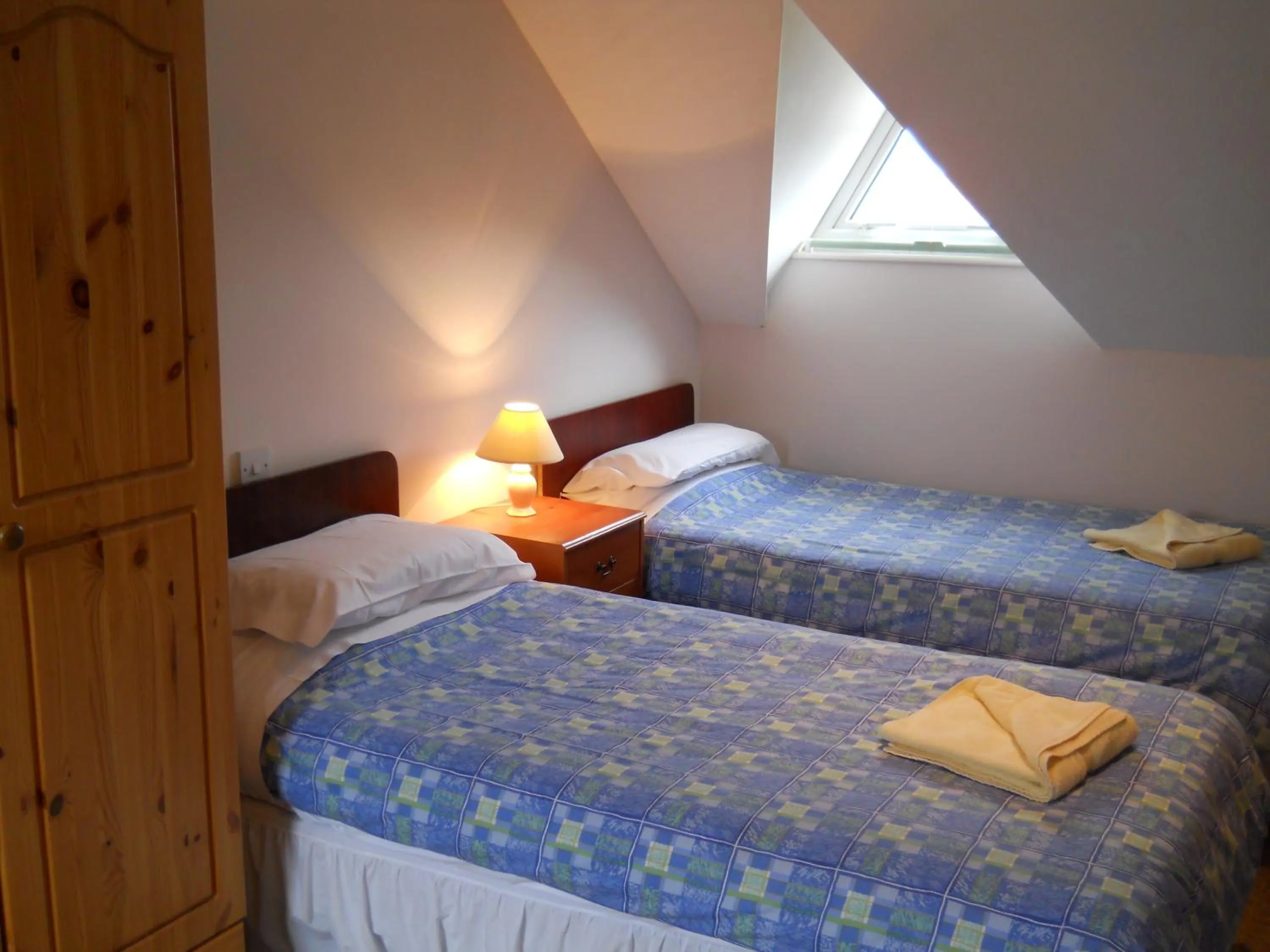 Bedroom, Bed in Richmond Park Golf Club