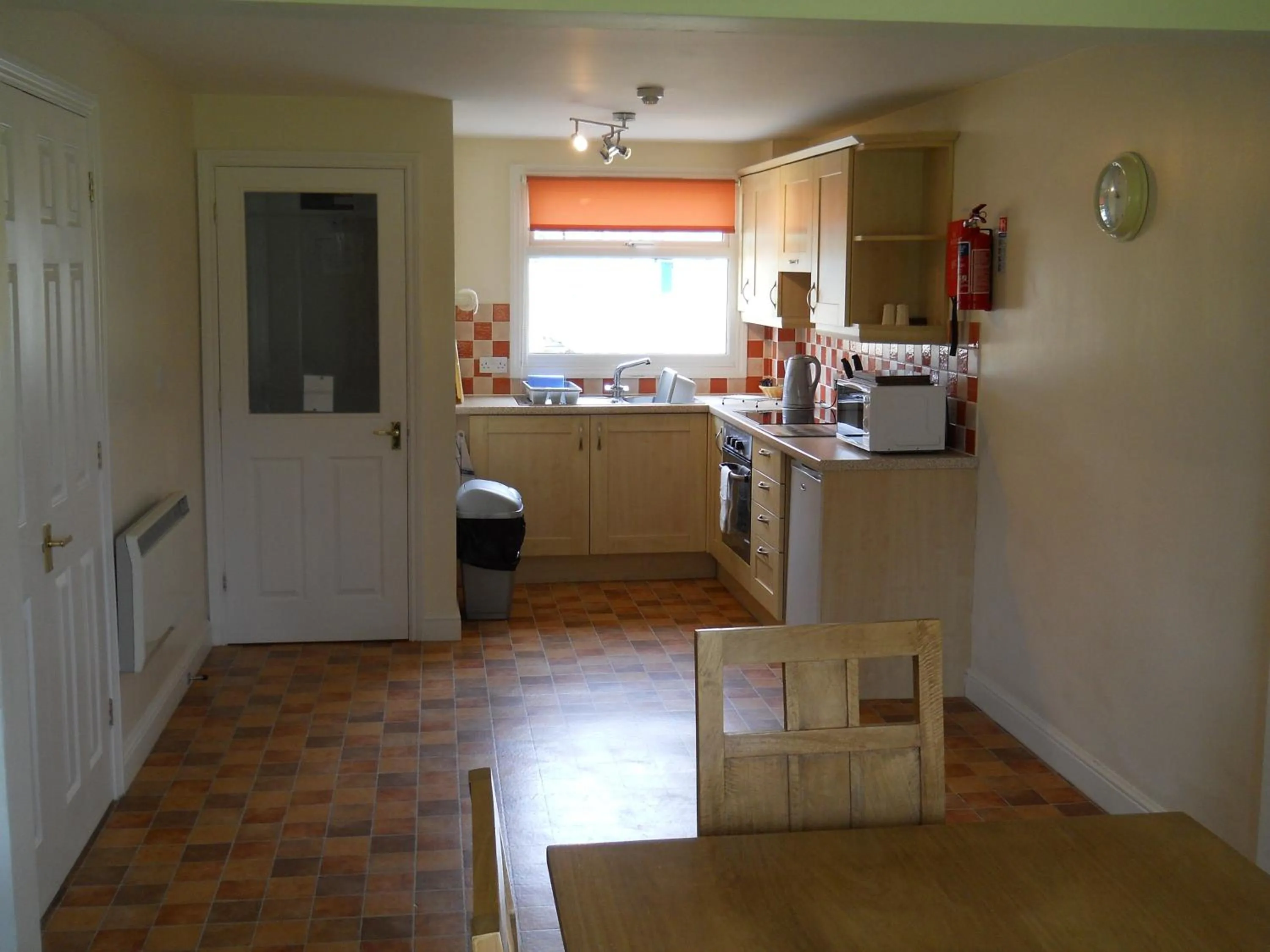 Kitchen or kitchenette in Richmond Park Golf Club