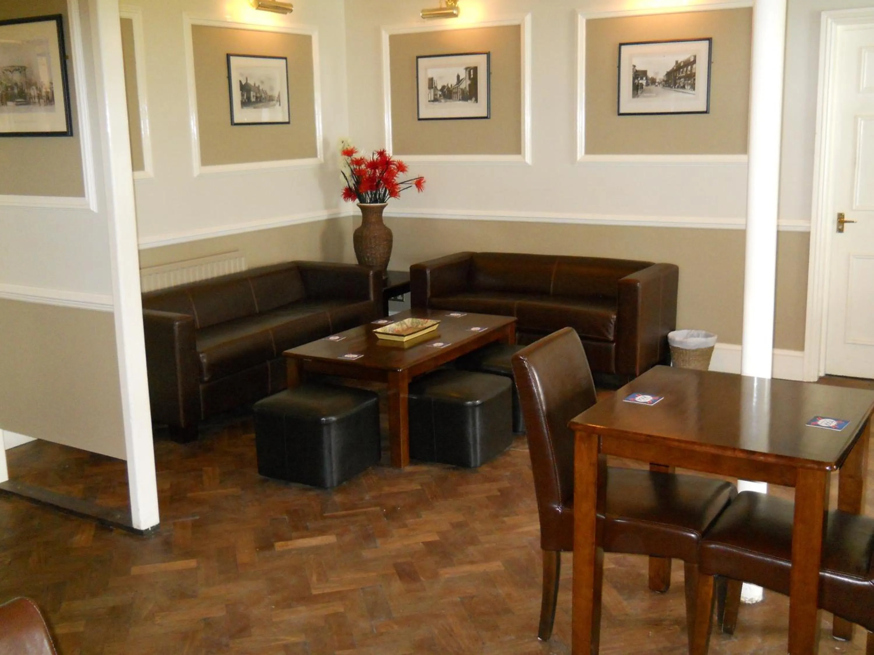 Lobby or reception in Richmond Park Golf Club