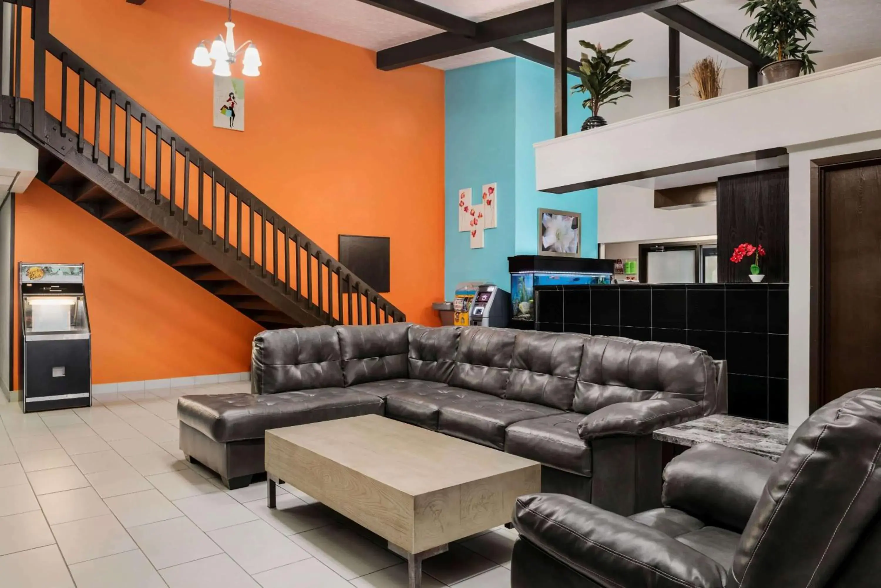 Lobby or reception in Howard Johnson by Wyndham Appleton Lobby or reception in Howard Johnson by Wyndham Appleton