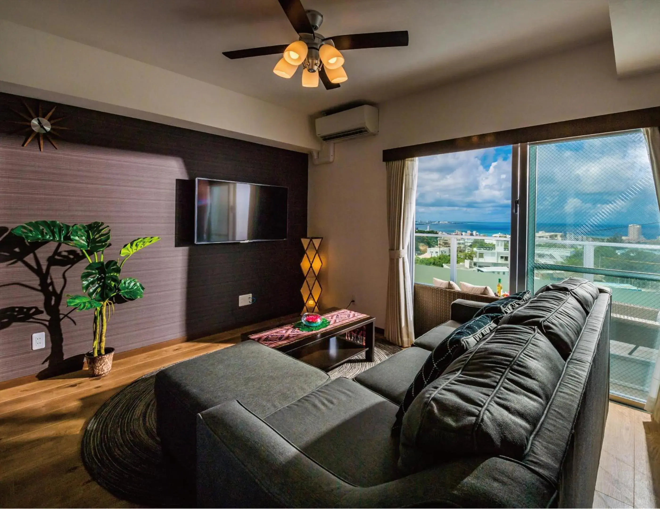 Sky Double Twin (Upper Floor, 55.1sqm, 2LDK) - single occupancy in Zoe Resort The Sunset Village Okinawa Chatan Sky Double Twin (Upper Floor, 55.1sqm, 2LDK) - single occupancy in Zoe Resort The Sunset Village Okinawa Chatan