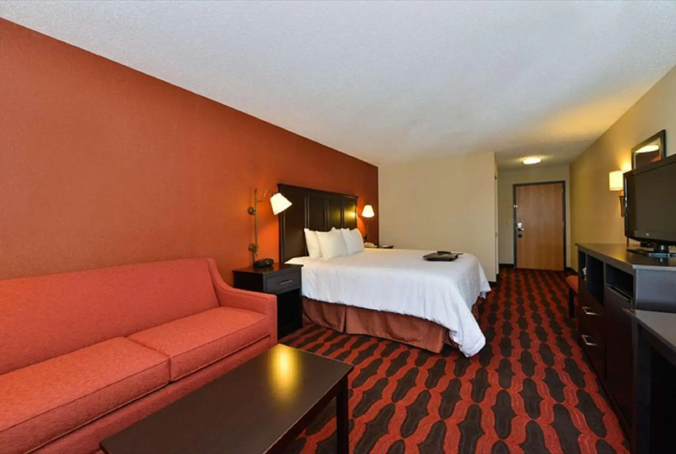 Bed in Hampton Inn Sturgis Bed in Hampton Inn Sturgis